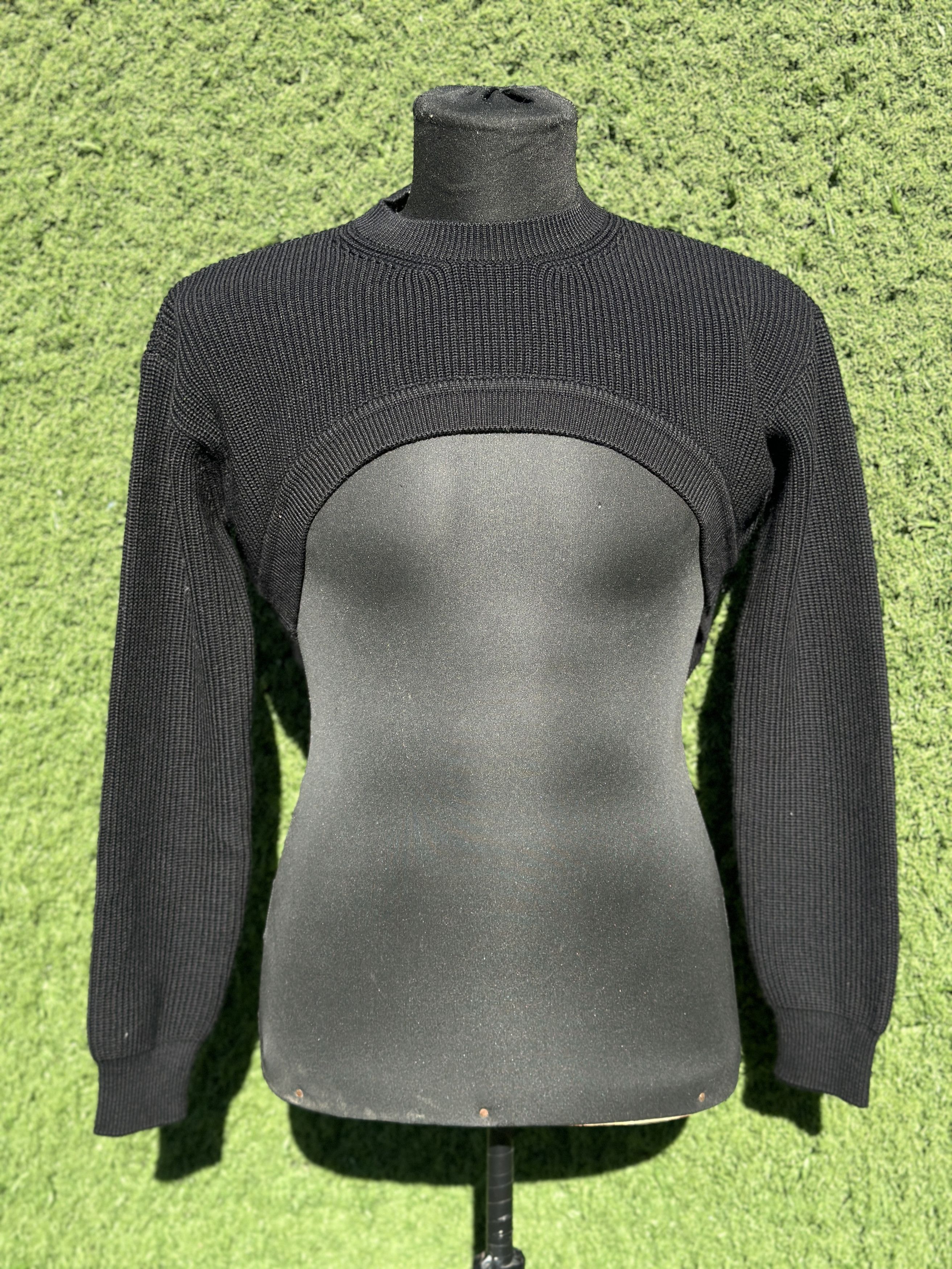 Givenchy Givenchy Paris Cropped Wool Knit Sweater Cut Out Bolero S Size S / US 4 / IT 40 - 8 Thumbnail