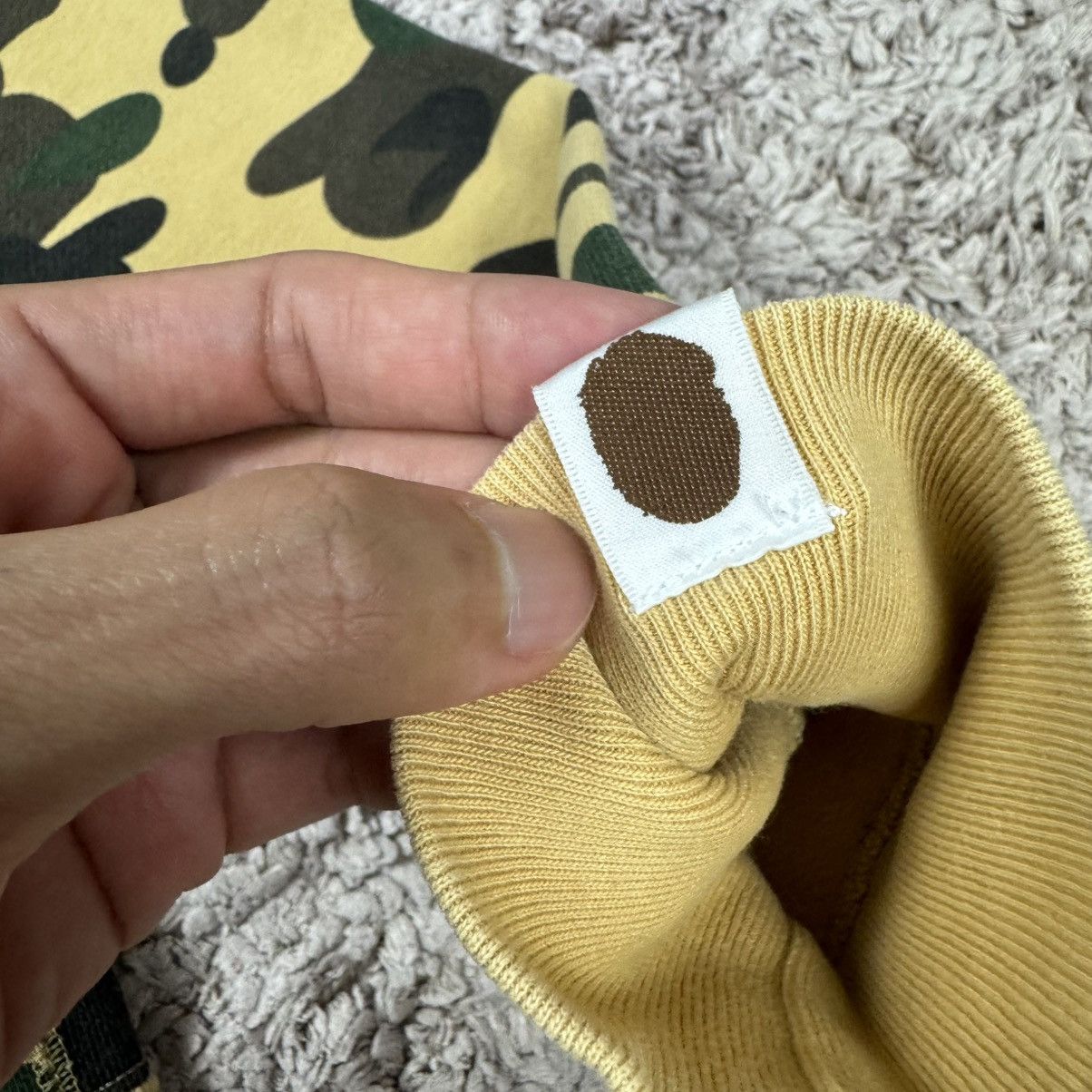 Bape Vintage Bape 1st Camo Fullzipper Hoodie Size US S / EU 44-46 / 1 - 21 Thumbnail