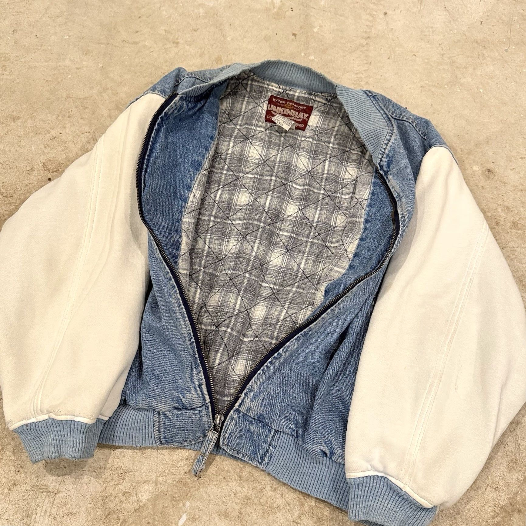 Vintage VINTAGE UNIONBAY Jacket Mens M Blue Denim Bomber Zip Quilt Line Spellout STAINS Size US M / EU 48-50 / 2 - 4 Thumbnail