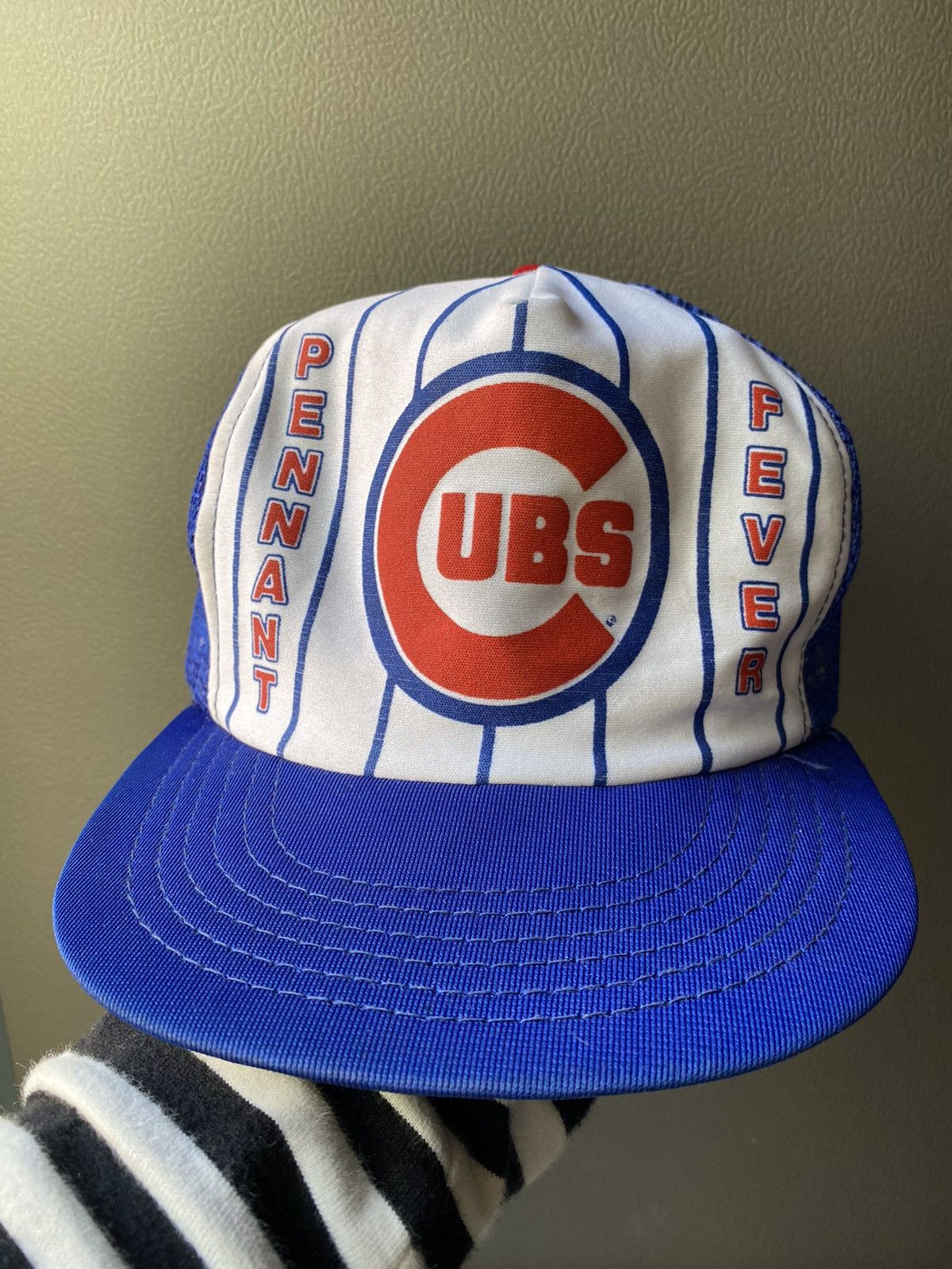 MLB × Sports Specialties Rare 90s Chicago Cubs striped mesh trucker hats Size ONE SIZE - 2 Thumbnail