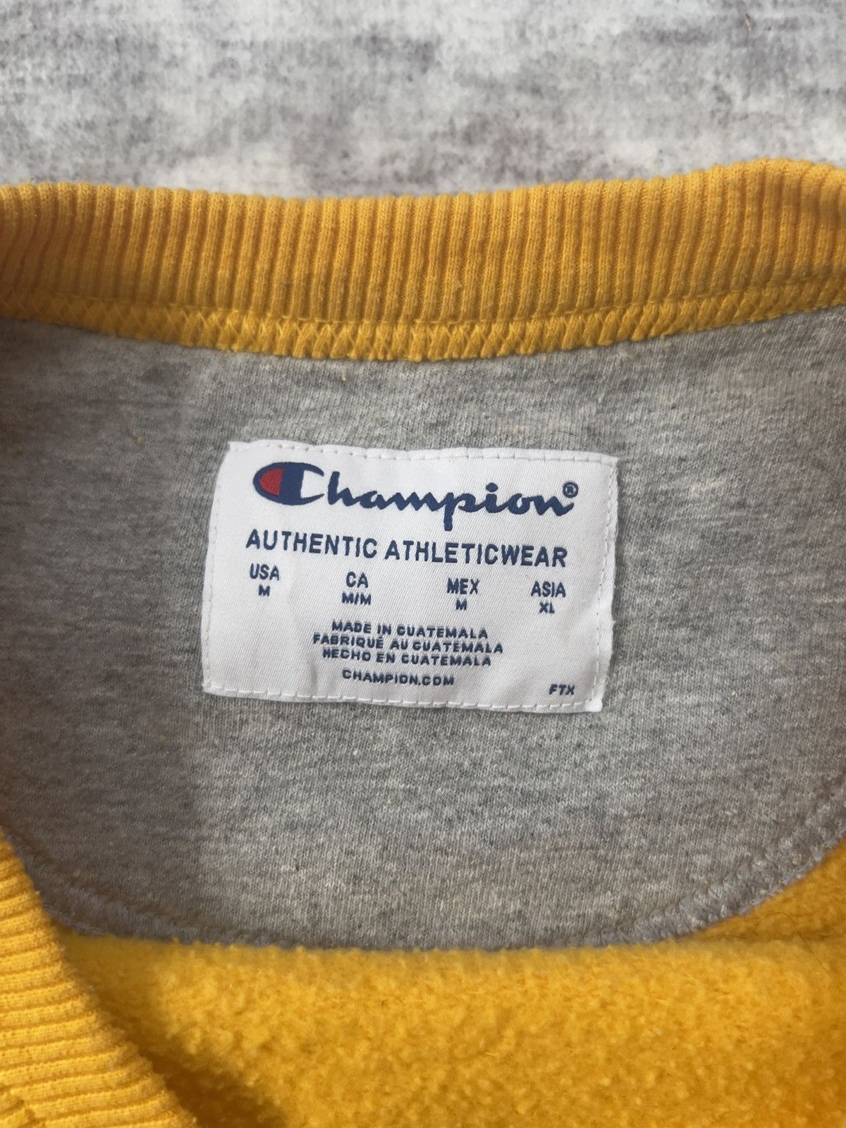 Champion Vintage Champion Longsleeve Yellow Sweater Size US M / EU 48-50 / 2 - 4 Thumbnail