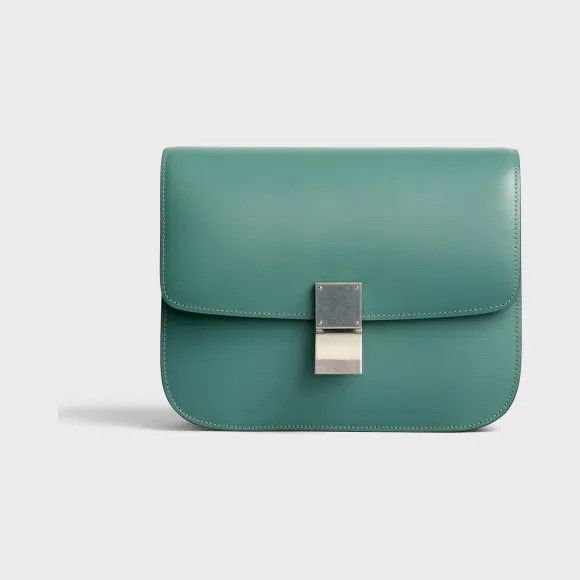 Celine o1bcso1str1224 Size: OS / Classic Medium Bag in Green Size ONE SIZE - 1 Preview