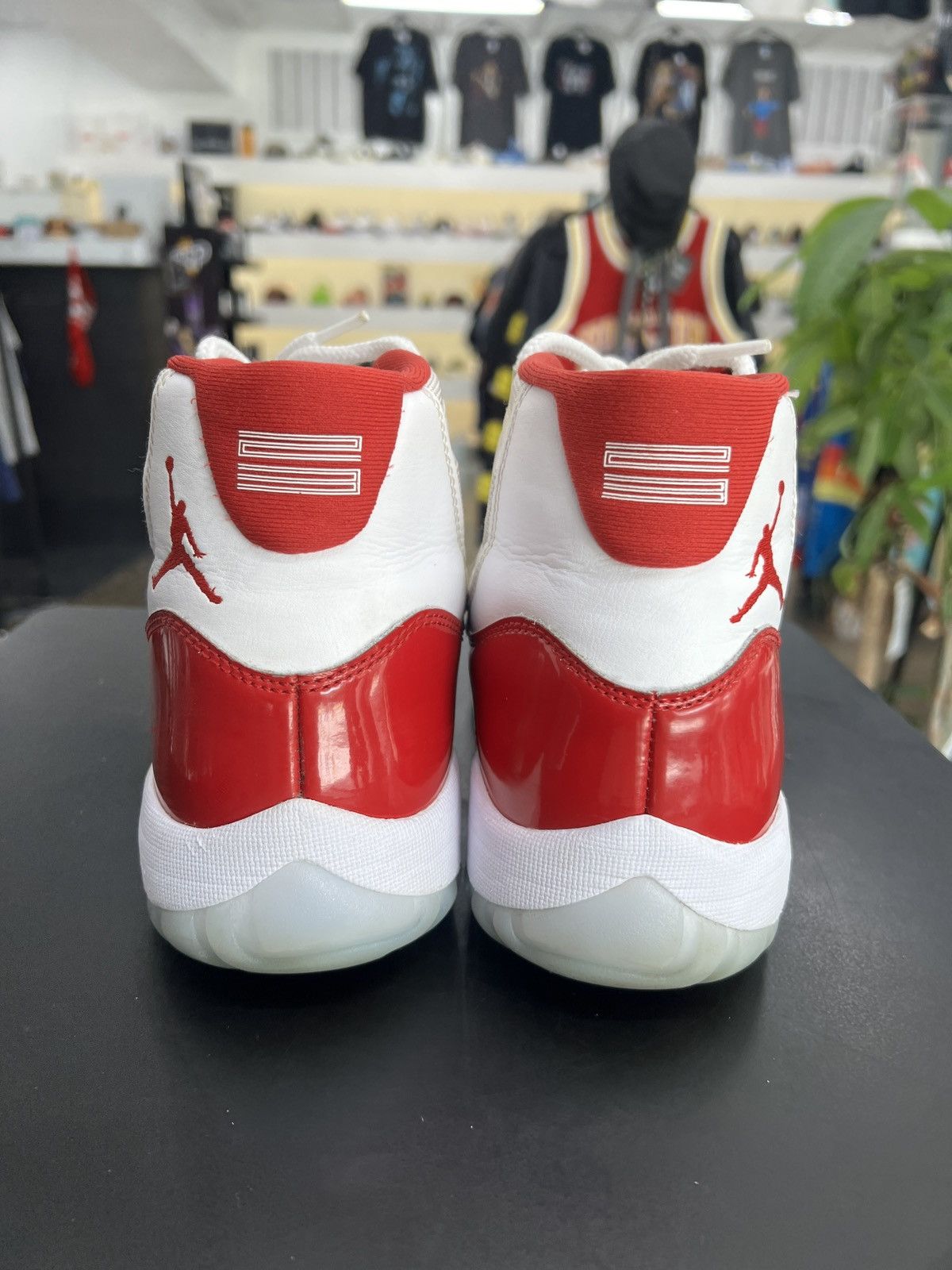Jordan Brand Air Jordan 11 Cherry Sz. 10 (2022) Size US 10 / EU 43 - 5 Thumbnail