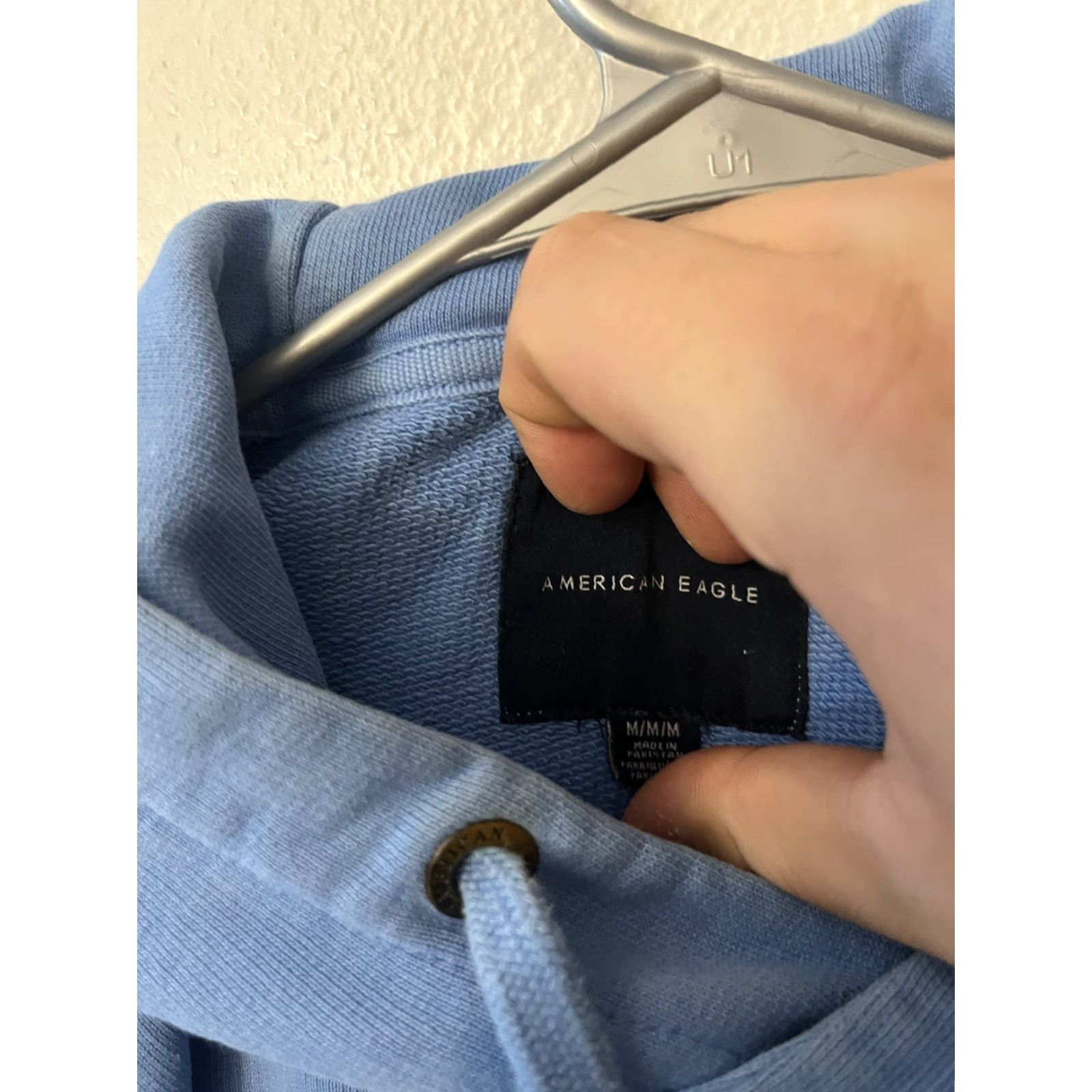 American Eagle Outfitters VINTAGE American Eagle Outfitters Men’s Blue Hoodie Sz Medium Size US M / EU 48-50 / 2 - 2 Thumbnail