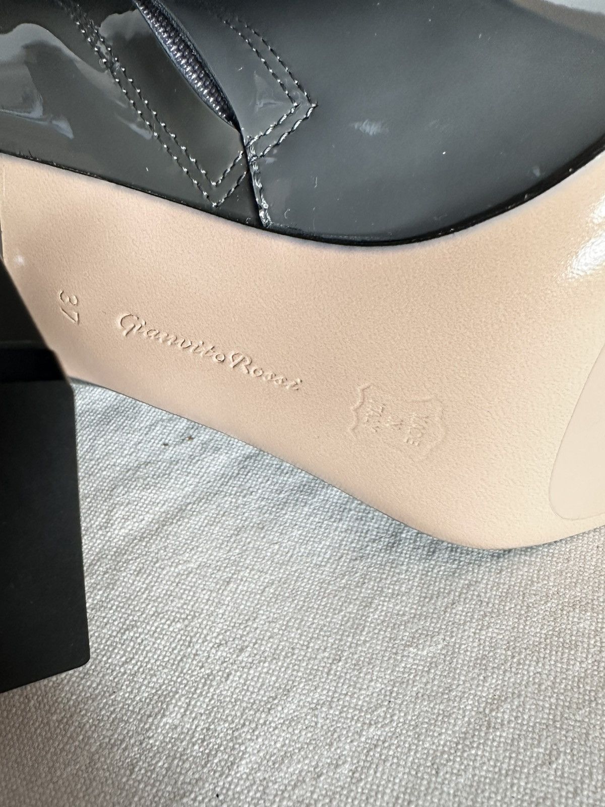 Gianvito Rossi bottines à talons Gianvito Rossi en cuir vernis gris 37 Size US 6 / IT 36 - 9 Thumbnail