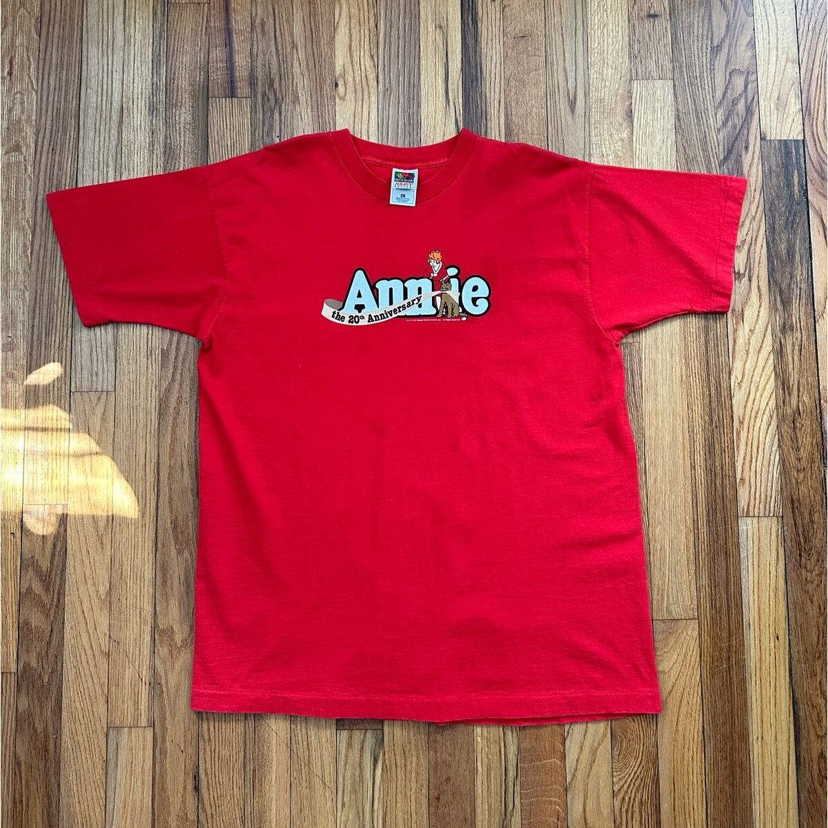 Vintage Vintage 1996 Single Stitch Annie The 20th Anniversary XL Size US XL / EU 56 / 4 - 10 Thumbnail