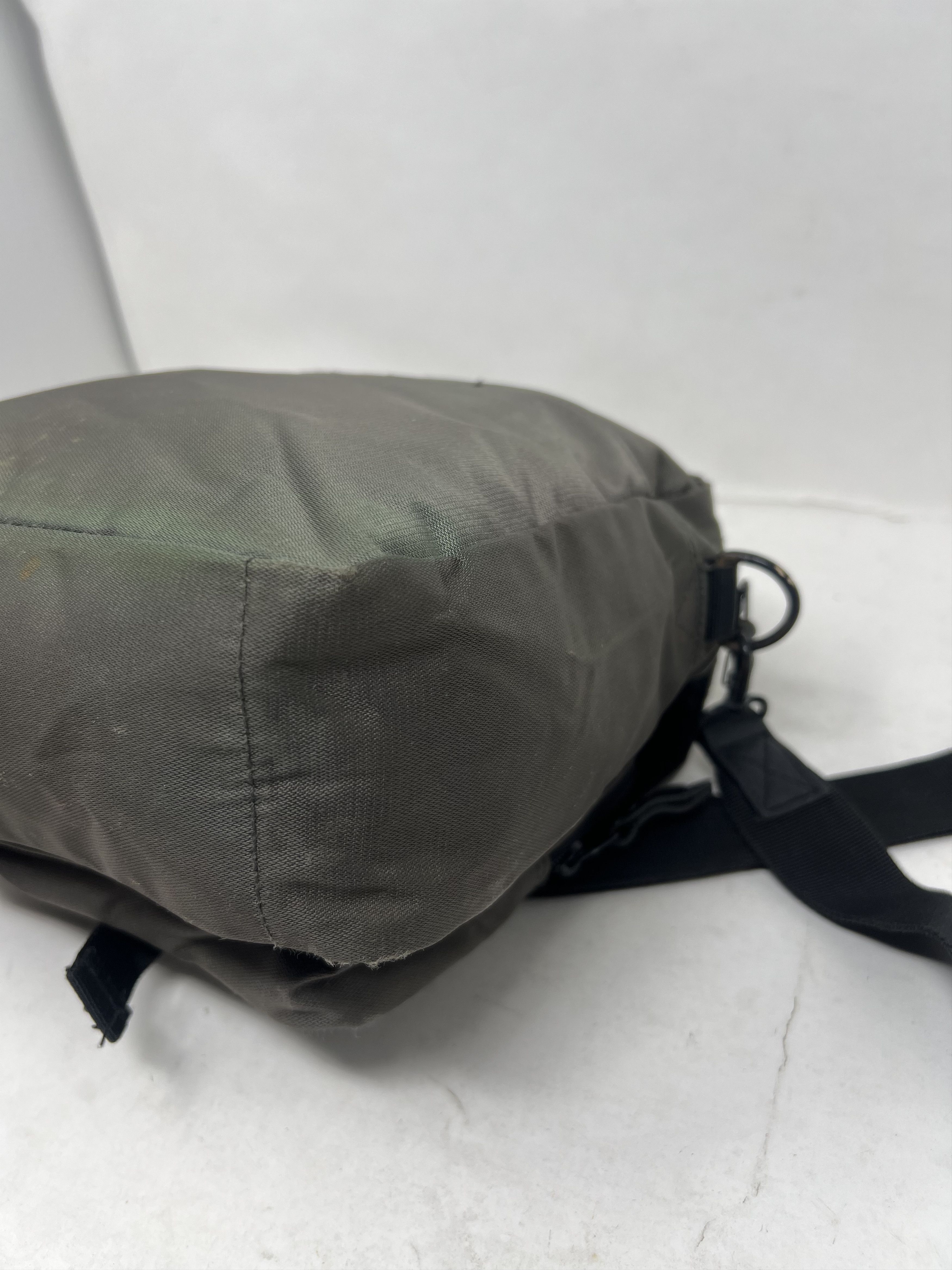 Japanese Brand Y'saccs Sacsny Crossbody Sling Bag Size ONE SIZE - 11 Thumbnail