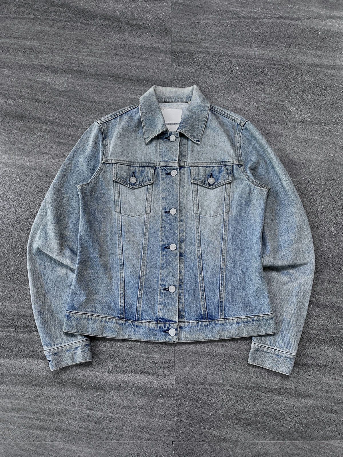 Helmut Lang 2000s Light Wash Blue Denim Jacket Size US S / EU 44-46 / 1 - 1 Thumbnail