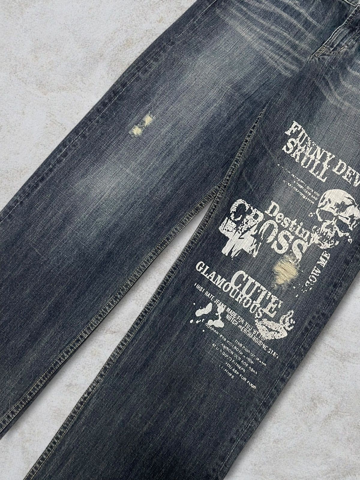 Skull Jeans by an Alchemist Vintage Japanese Skull Cross Printed Distressed Washed Jeans Size US 32 / EU 48 - 10 Thumbnail