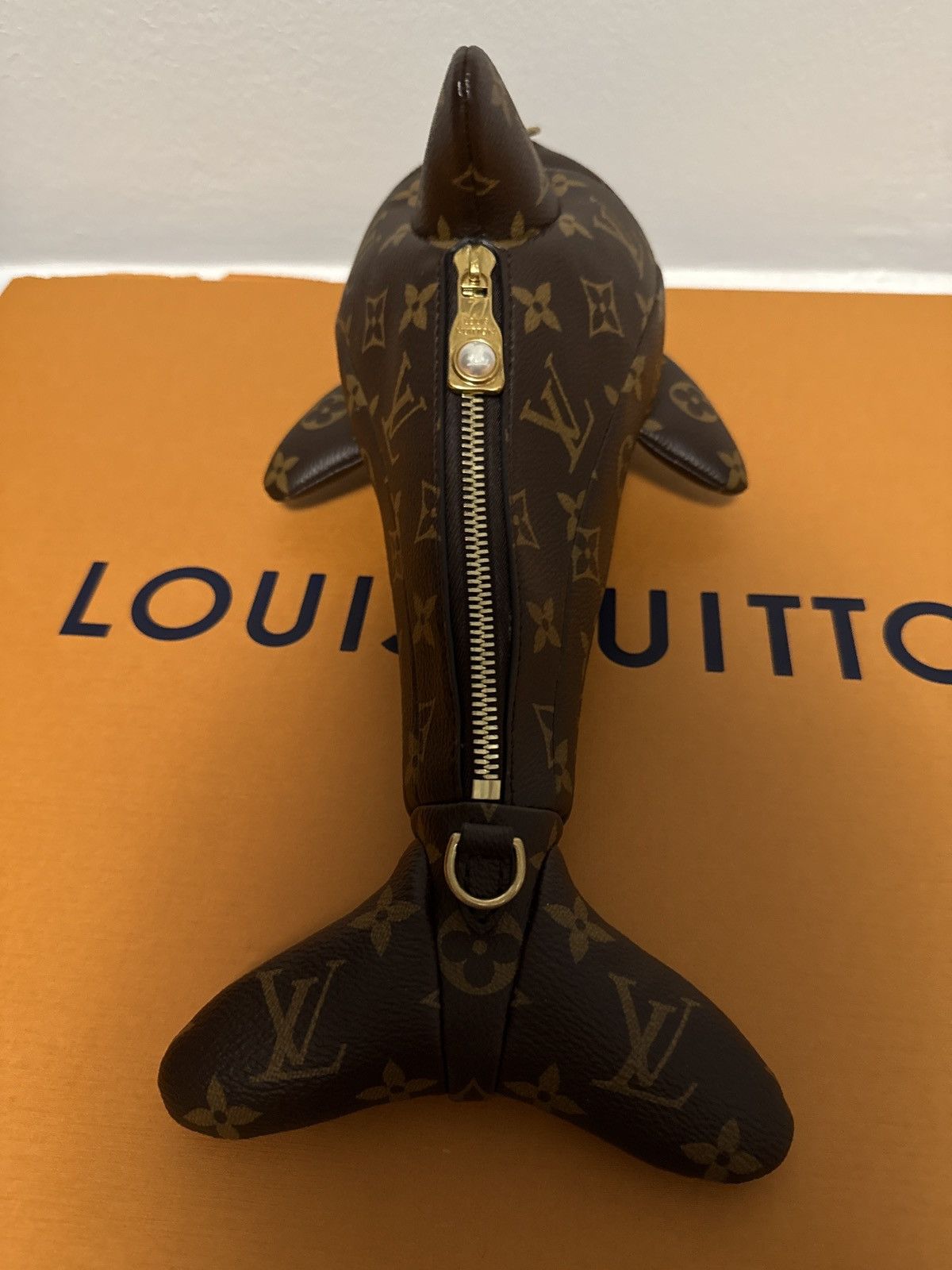 Louis Vuitton Louis Vuitton Dolphin Bumbag Size ONE SIZE - 2 Thumbnail