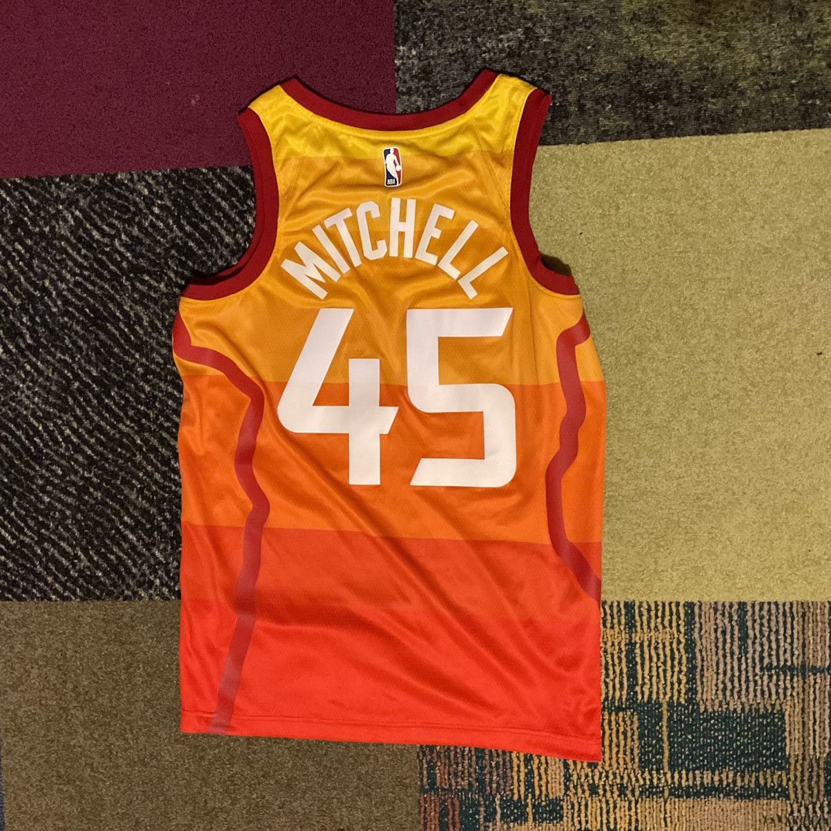 Nike Utah Jazz Donovan Mitchell Jersey | Size: M Size US M / EU 48-50 / 2 - 3 Thumbnail