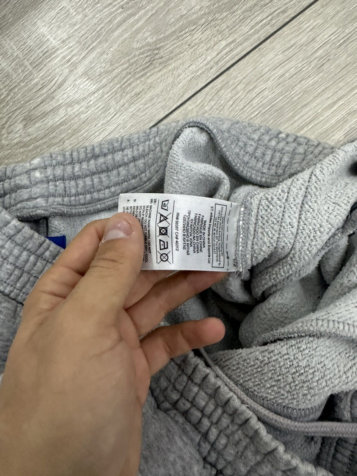 Adidas Adidas Baggy Wide Stripped Y2K Sweatpants Size US 32 / EU 48 - 7 Thumbnail