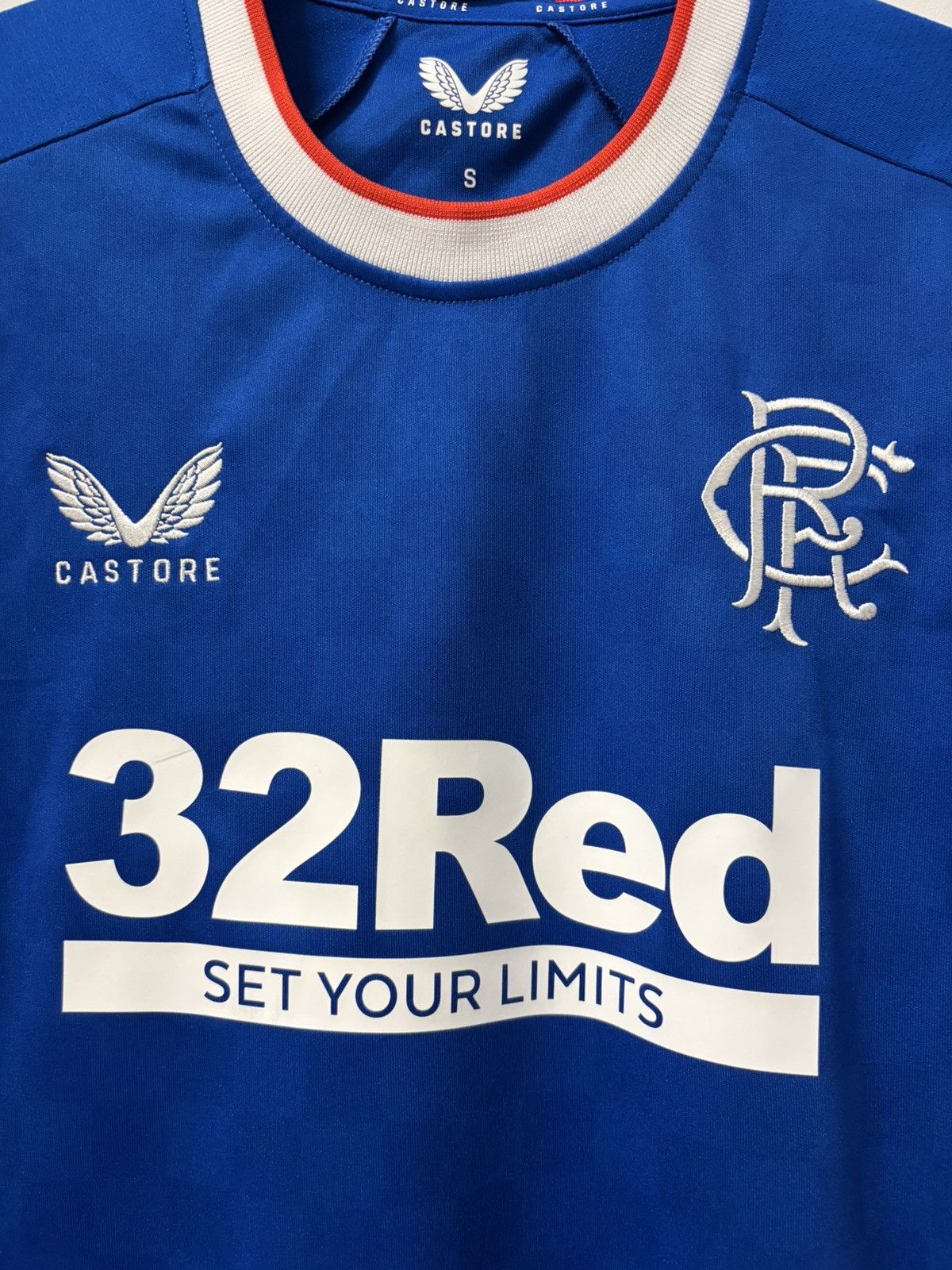 Castore Glasgow Rangers 22/23 Antonio Colak champions league jersey Size US M / EU 48-50 / 2 - 3 Thumbnail