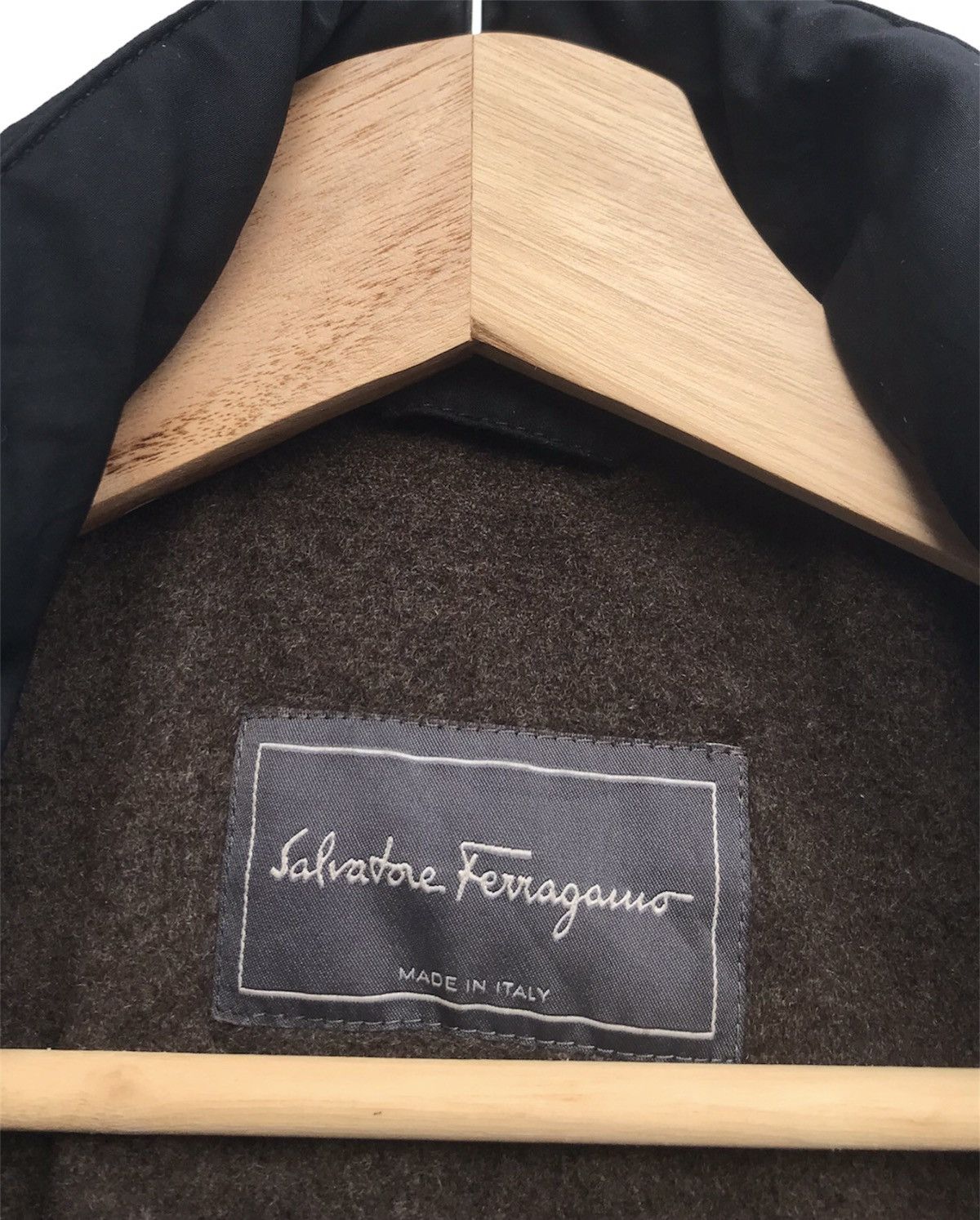 Salvatore Ferragamo Vintage Sticky Salvatore Ferragamo Coat Size US M / EU 48-50 / 2 - 12 Thumbnail