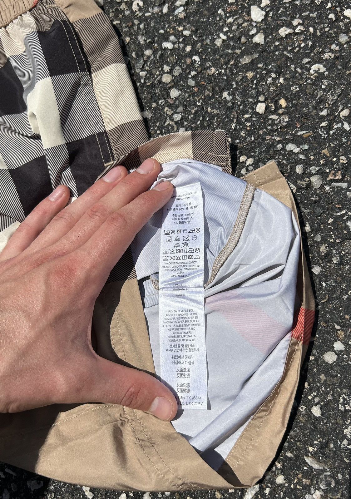 Burberry Burberry Check Swim Shorts Size US 34 / EU 50 - 10 Thumbnail
