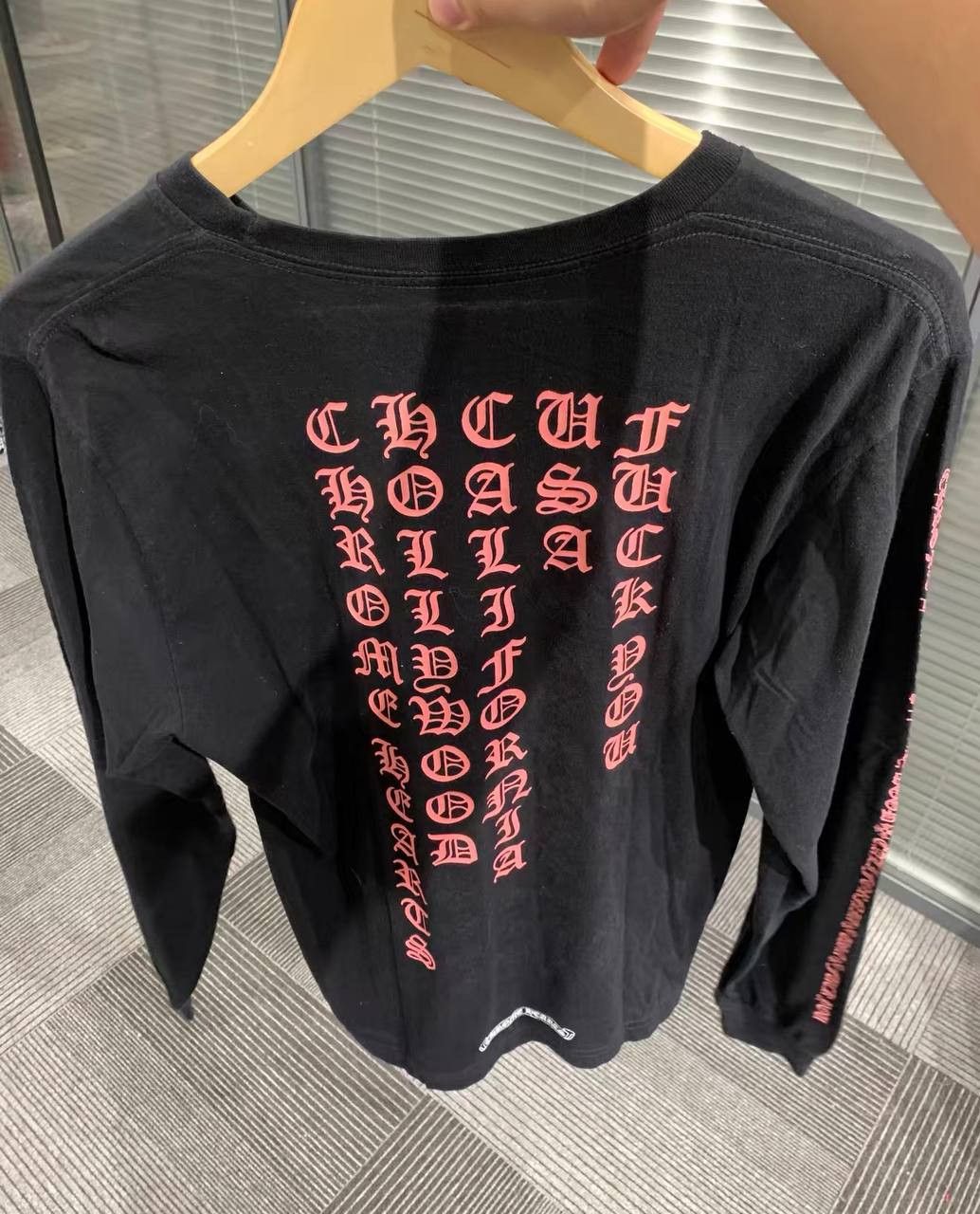 Chrome Hearts Chrome Hearts long sleeve shirt with red Sanskrit print Size US L / EU 52-54 / 3 - 2 Thumbnail