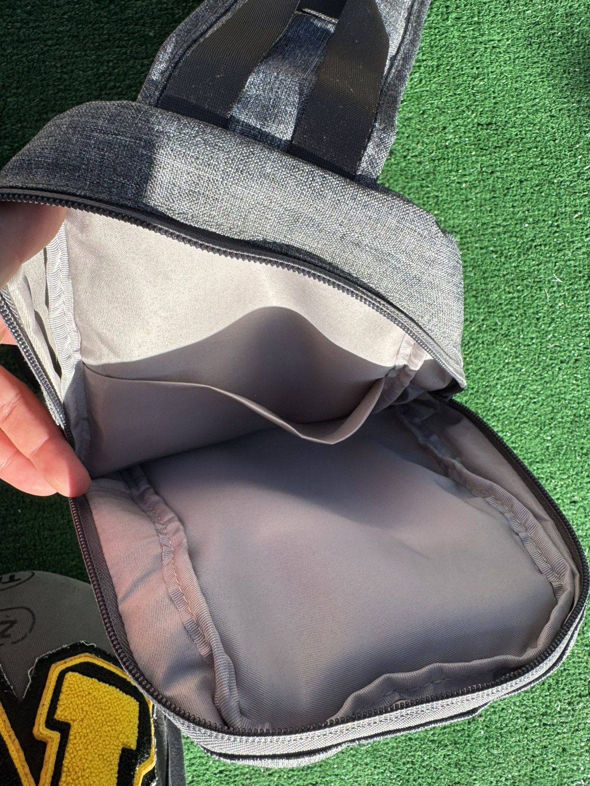 Target Basics Target Grey Sling Shoulder/Waist Bag Size ONE SIZE - 7 Thumbnail
