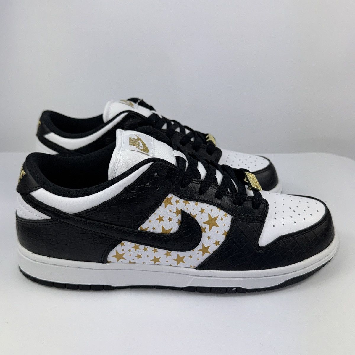 Nike × Supreme NIKE SB DUNK LOW OG QS SUPREME STARS 2021 SNEAKERS Size US 9.5 / EU 42-43 - 1 Thumbnail