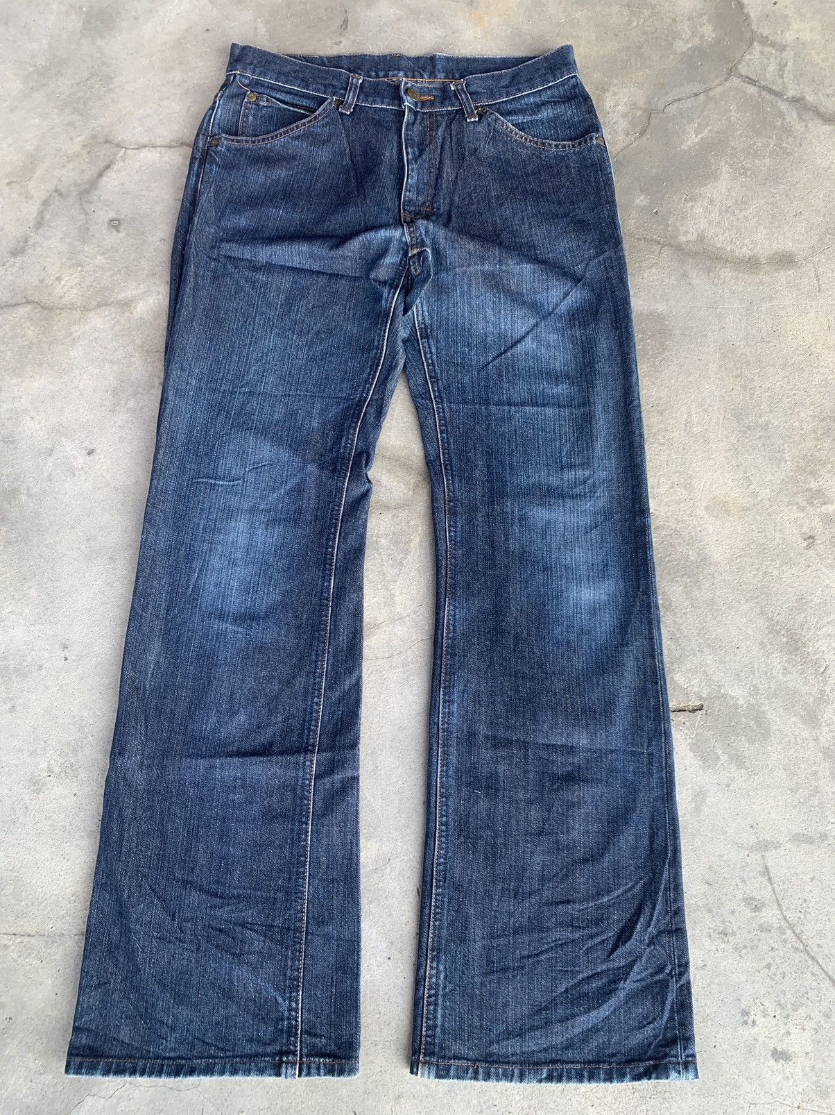 Lee FLARE VINTAGE LEE JEANS. Size US 31 - 2 Thumbnail