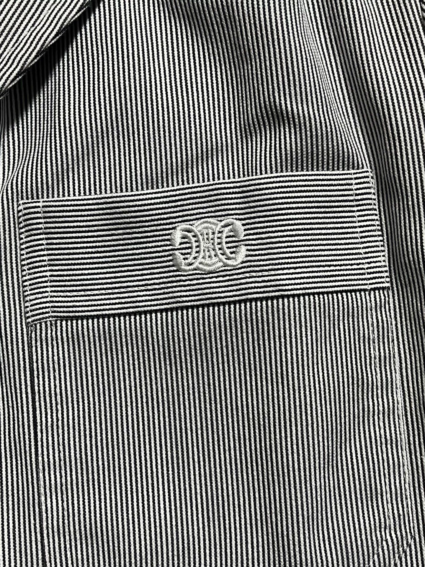 Celine Celine Triomphe Gray Striped Short-Sleeve Shirt Women's 22FW Size XXS / US 00 / IT 34 - 4 Thumbnail