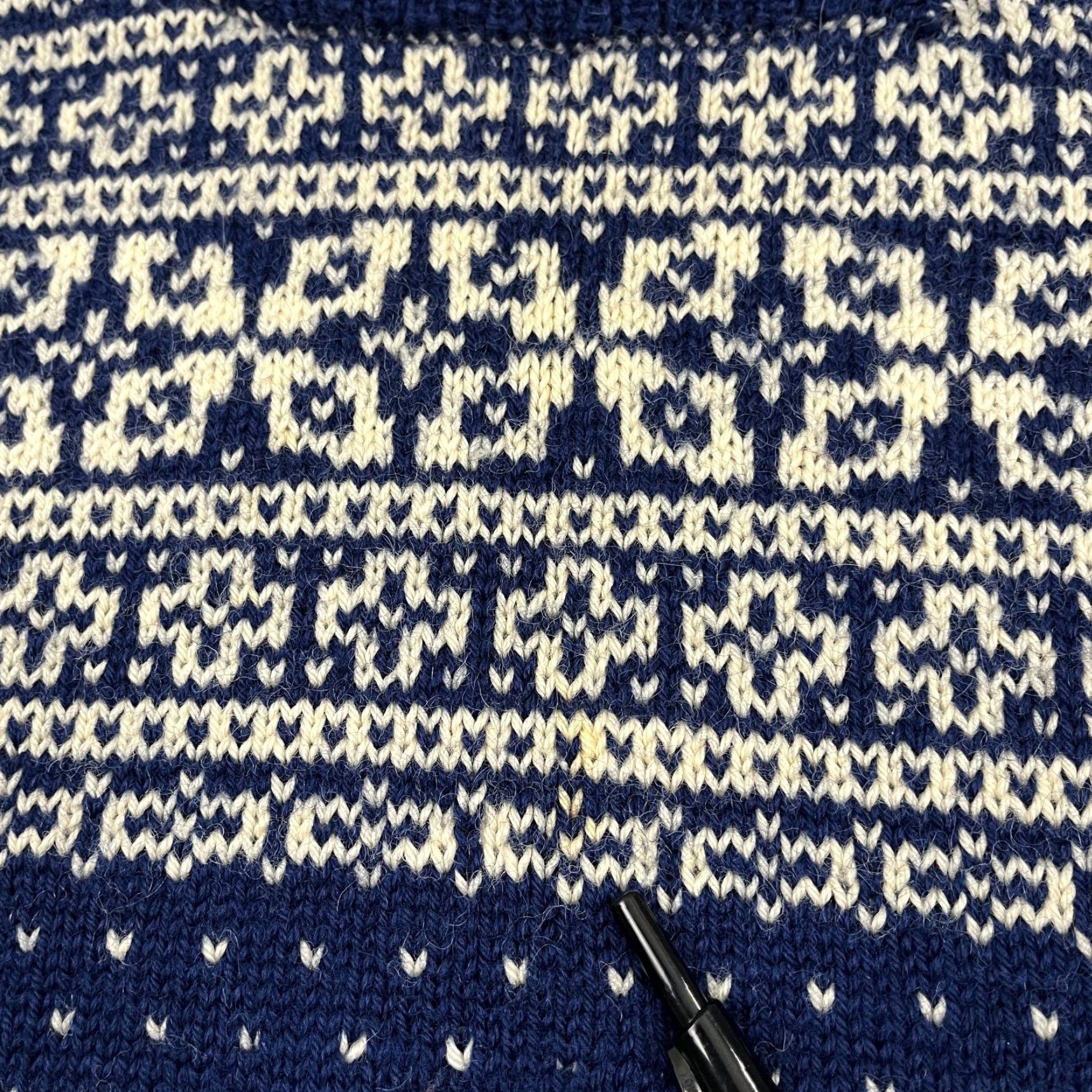 Vintage VINTAGE Nordic Fair Isle Wool Sweater Womens L Blue Ivory Knit Crew Pullover 90s Size L / US 10 / IT 46 - 7 Thumbnail