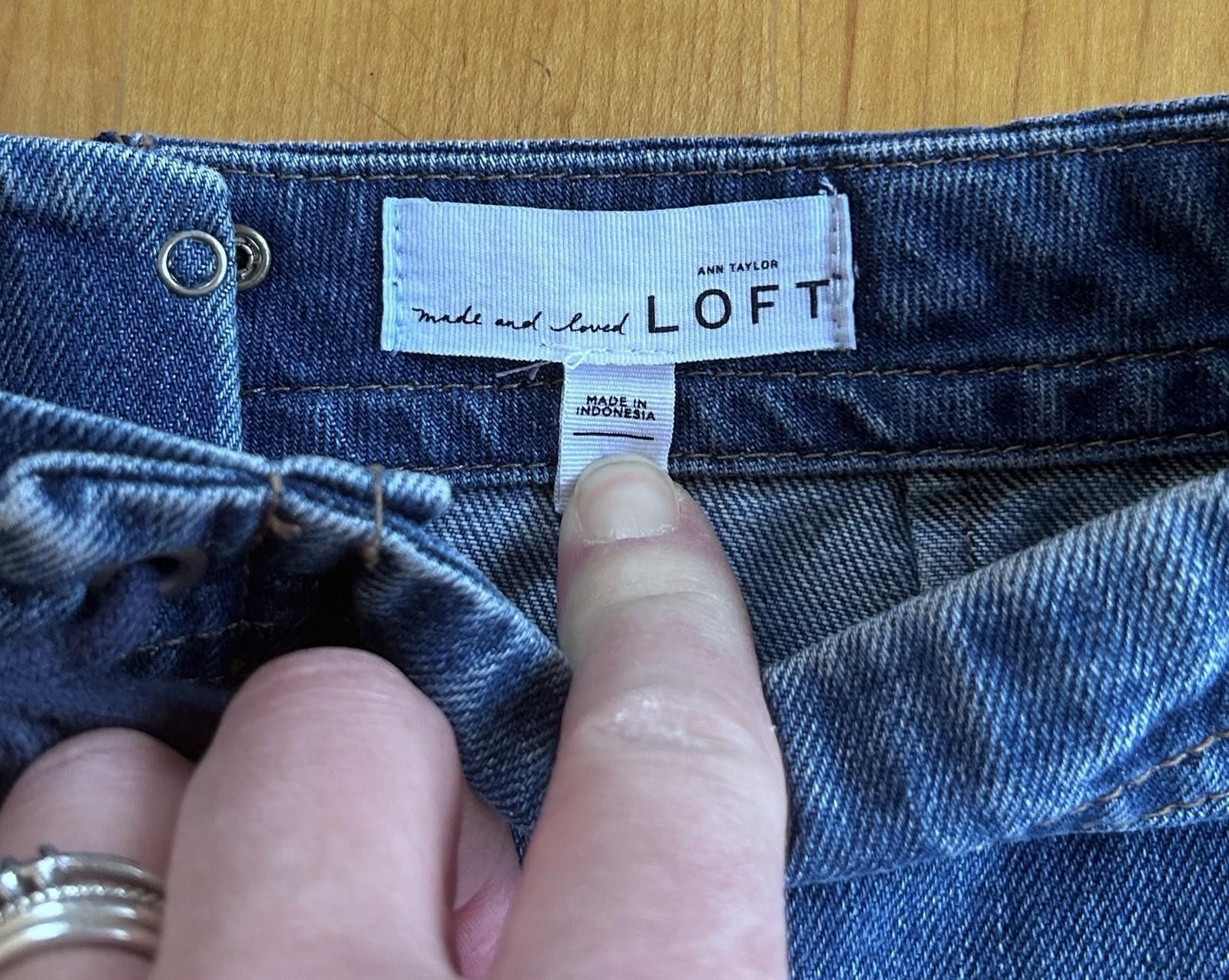 Ann Taylor Ann Taylor Loft Denim Jean Lace Up Mini Skirt 100 % Cotton Size 30" / US 8 / IT 44 - 4 Thumbnail