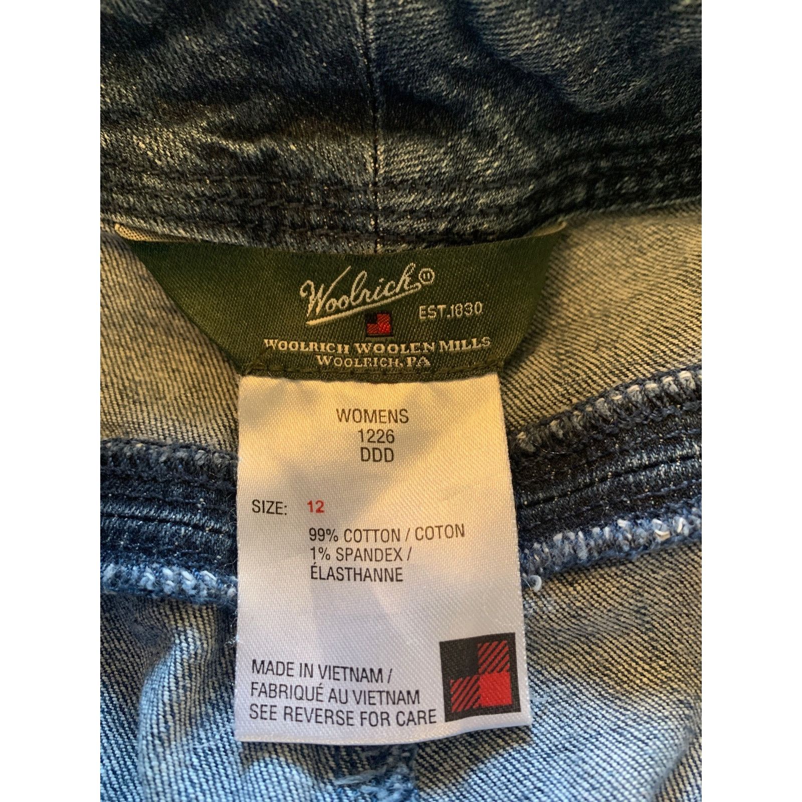 Woolrich Woolen Mills Woolrich Women's Size 12 Jean Capri Blue Indigo Wash Denim Size 34" / US 12 / IT 48 - 3 Thumbnail