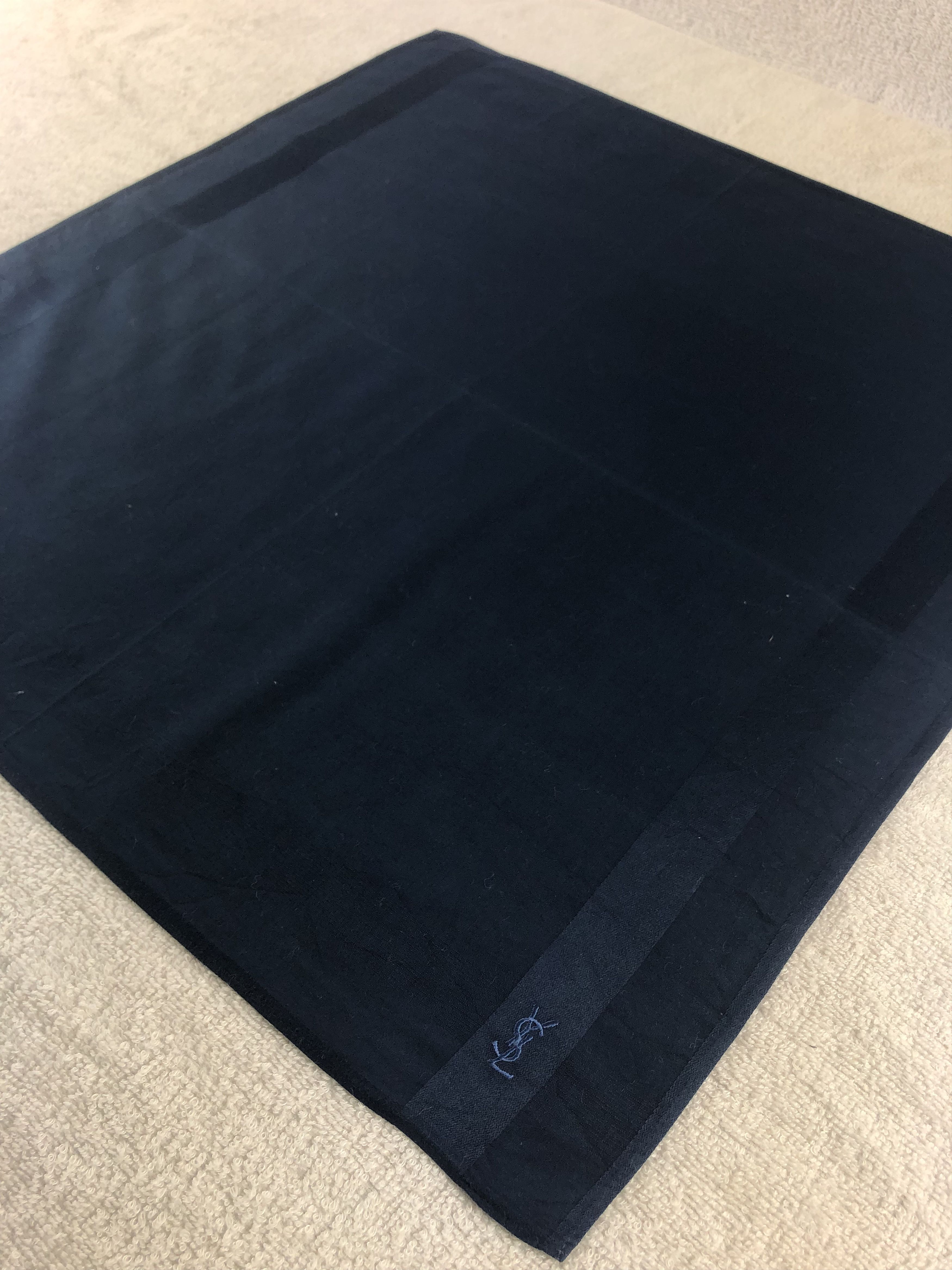 Yves Saint Laurent Yves Saint Laurent Handkerchief / Bandana / Neckerchief Size ONE SIZE - 4 Thumbnail