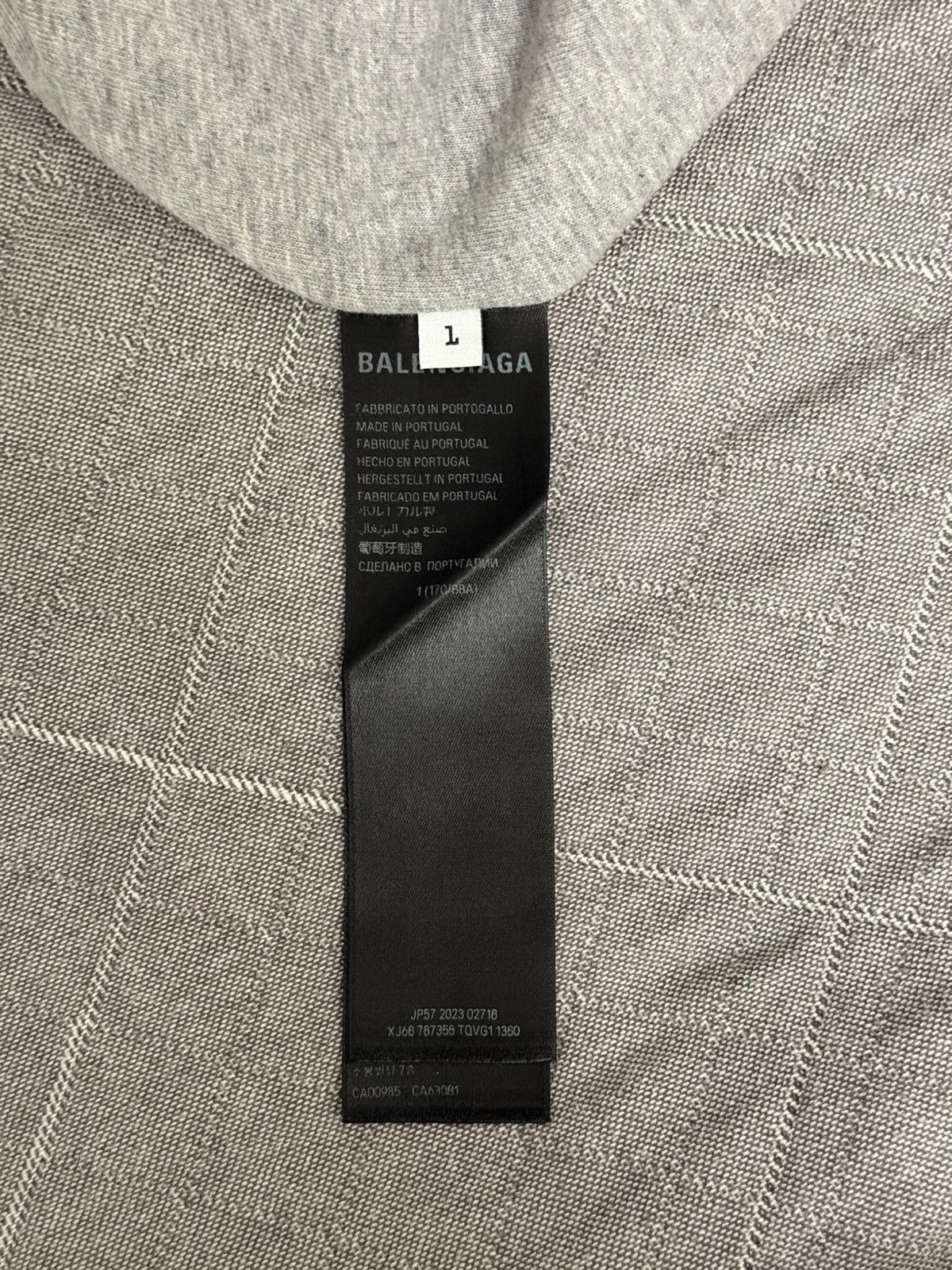 Balenciaga Balenciaga AI Generated T shirt Size US S / EU 44-46 / 1 - 3 Thumbnail