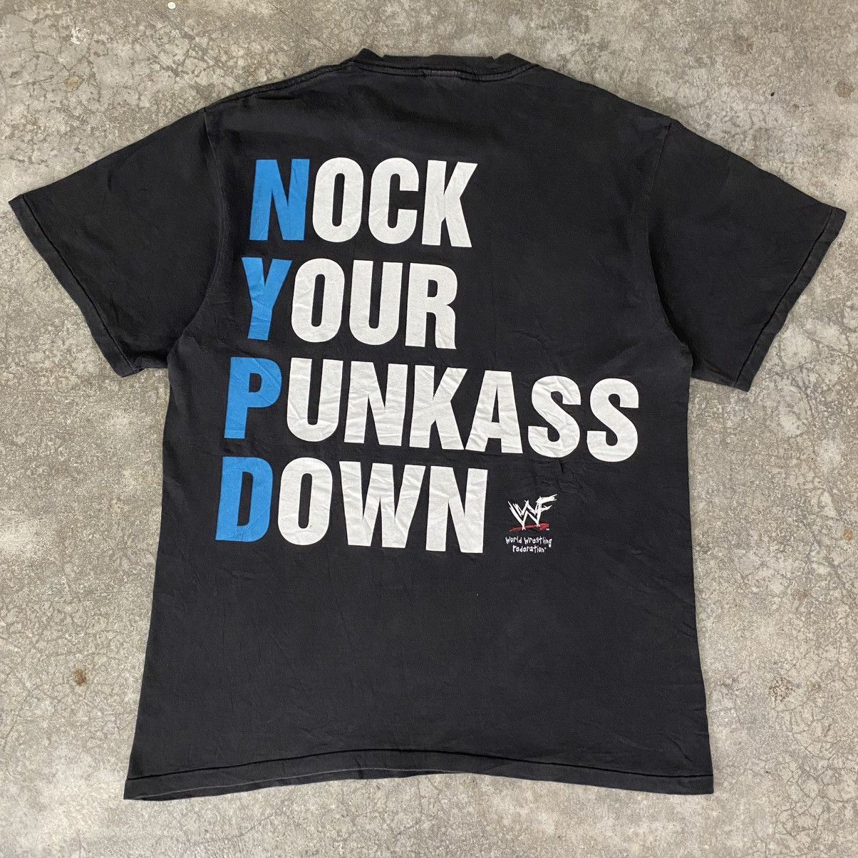 Vintage Vintage 1990’s WWF Stone Cold NYPD Single Stitch Tee Size US L / EU 52-54 / 3 - 8 Thumbnail
