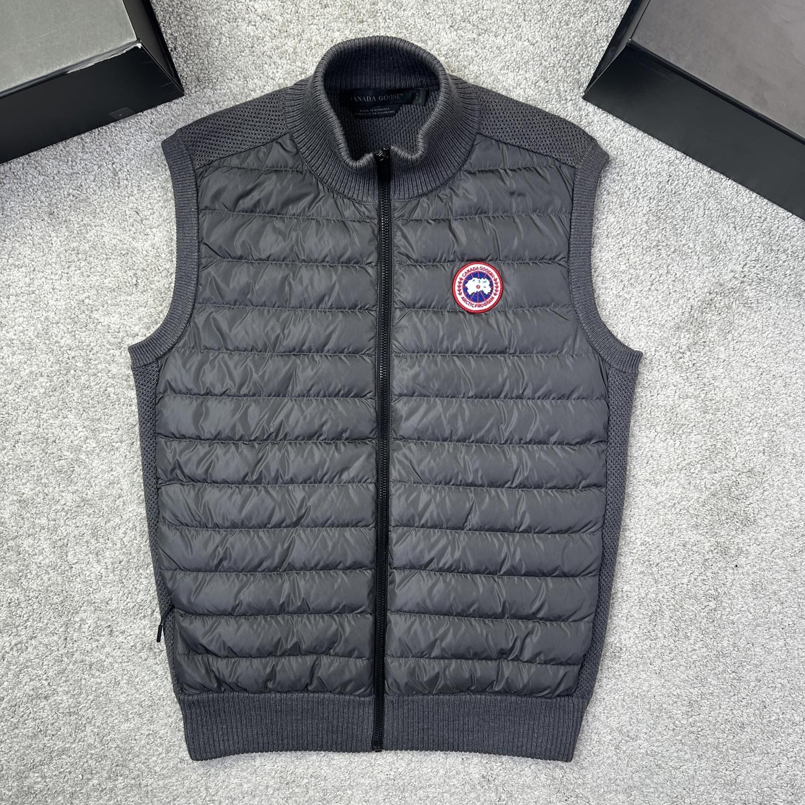 Canada Goose Hybridge Knit Gilet Size M RRP £475