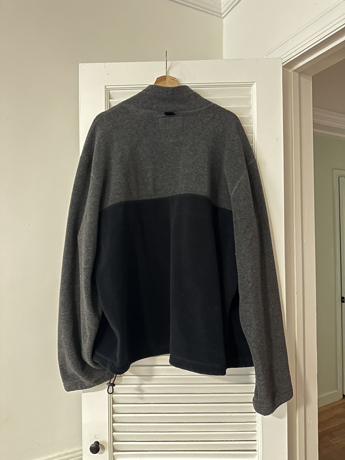Abercrombie & Fitch Vintage YTK Abercrombie & Fitch Two-Tone Gray & Black Fleece Size US XL / EU 56 / 4 - 7 Thumbnail