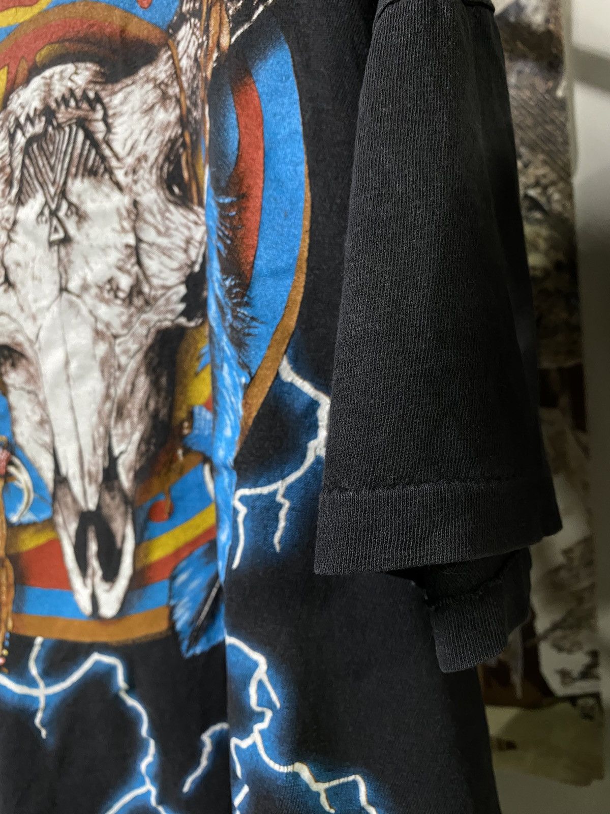 Vintage Vintage 90’s American Thunder Tribal Tee Shirt Medium Size US M / EU 48-50 / 2 - 9 Thumbnail