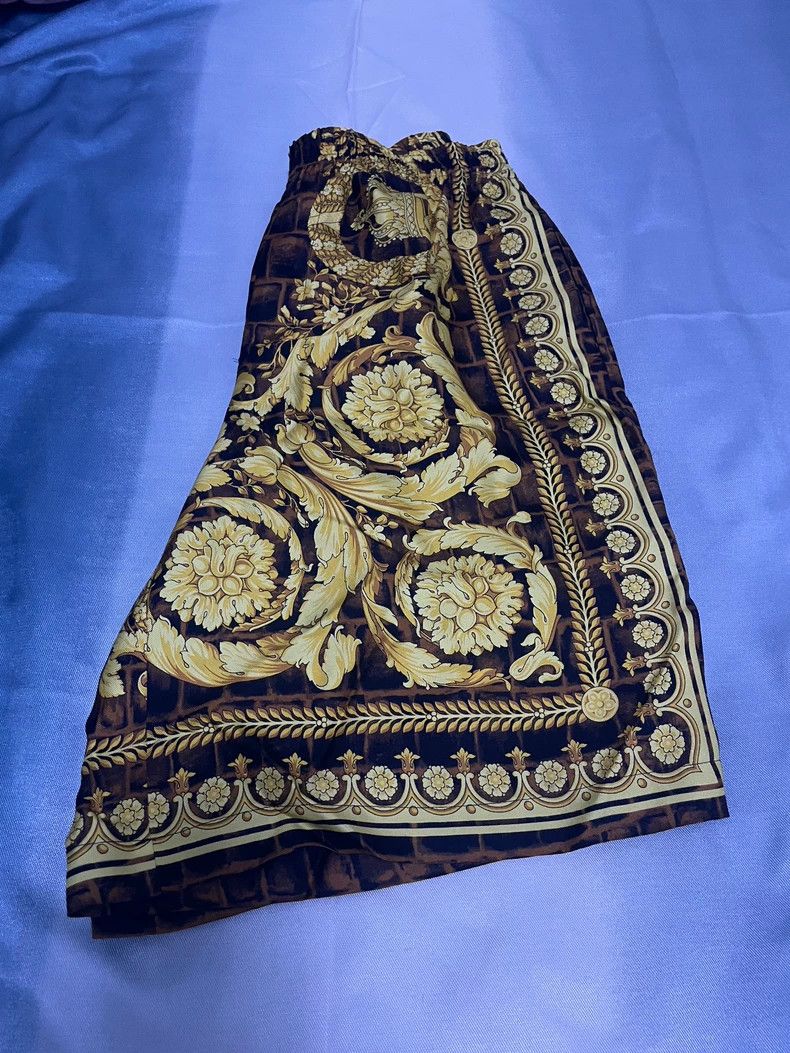 Versace Versace Black printed short sleeves Size US 28 / EU 44 - 4 Thumbnail
