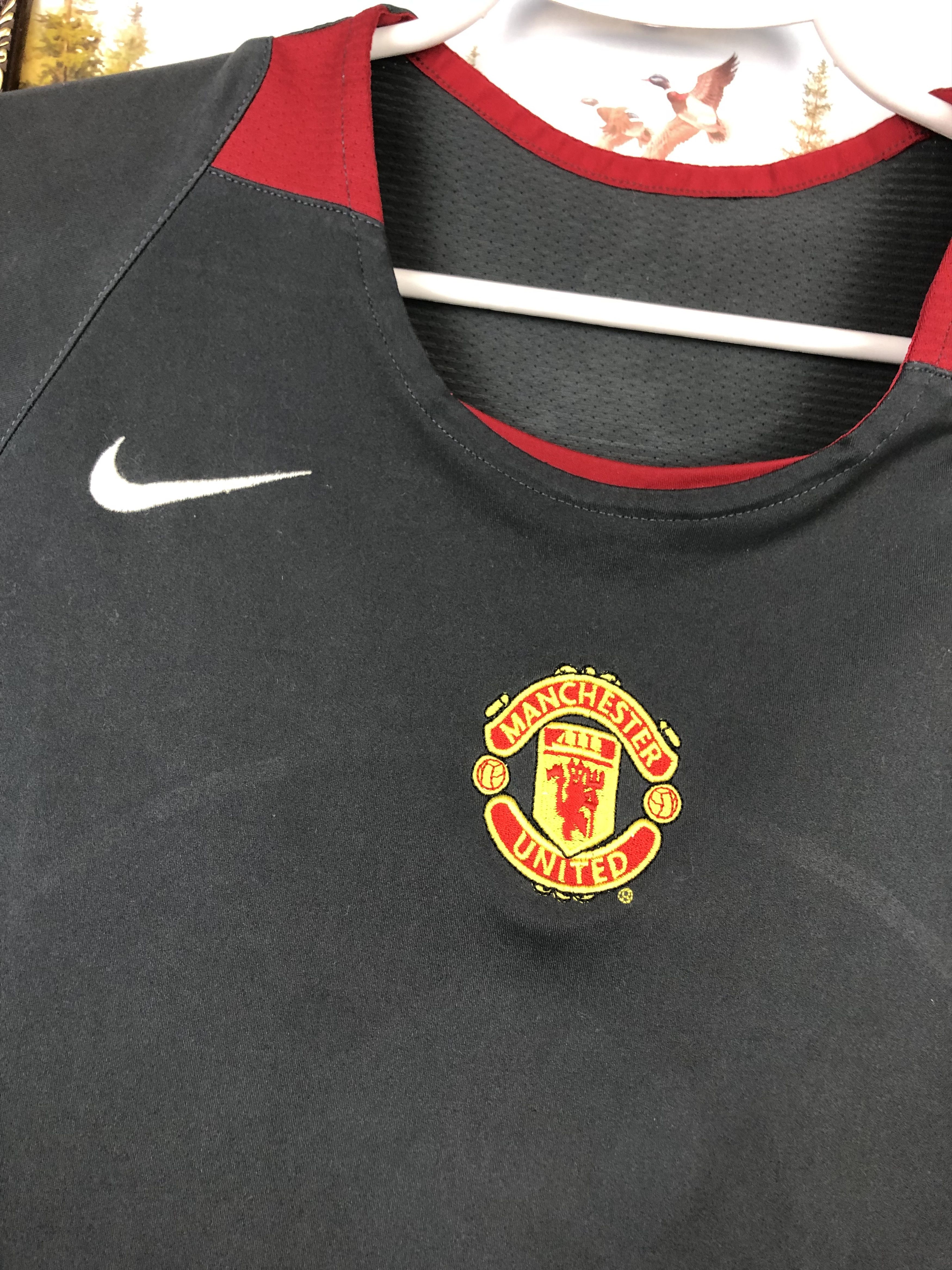 Nike Vintage Nike Manchester United Football Shirt Train Jersey Size US L / EU 52-54 / 3 - 3 Thumbnail
