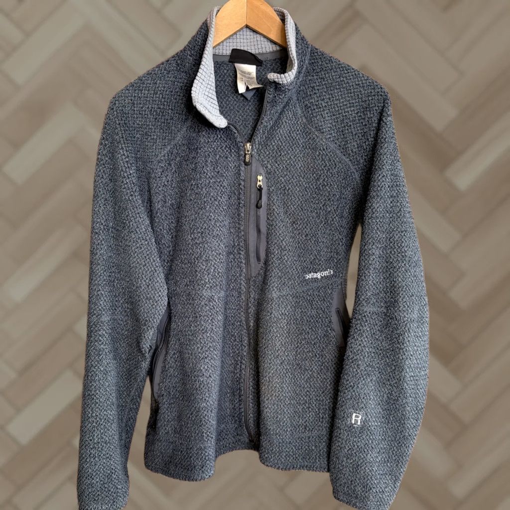 Patagonia Patagonia M's R2 Jacket L Blue/Grey - Fleece Jacket, Regular, Polyester, Men, Jacket, - Gray Size US L / EU 52-54 / 3 - 1 Thumbnail
