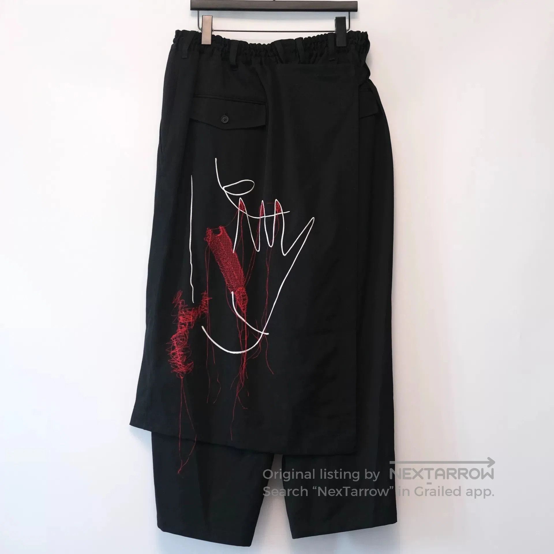 Yohji Yamamoto Yohji Yamamoto Black Pant with Print Detail. Size 25" / US 0 / IT 36 - 1 Thumbnail