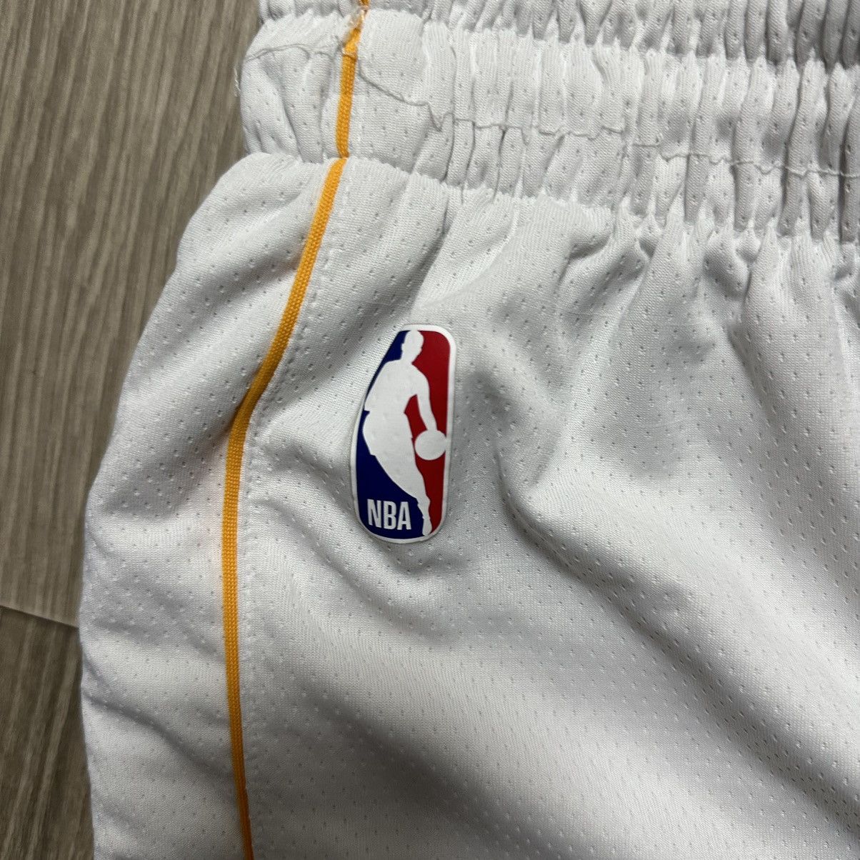 NBA × Nike Authentic Miami Heat White Shorts Size US 38 / EU 54 - 4 Thumbnail