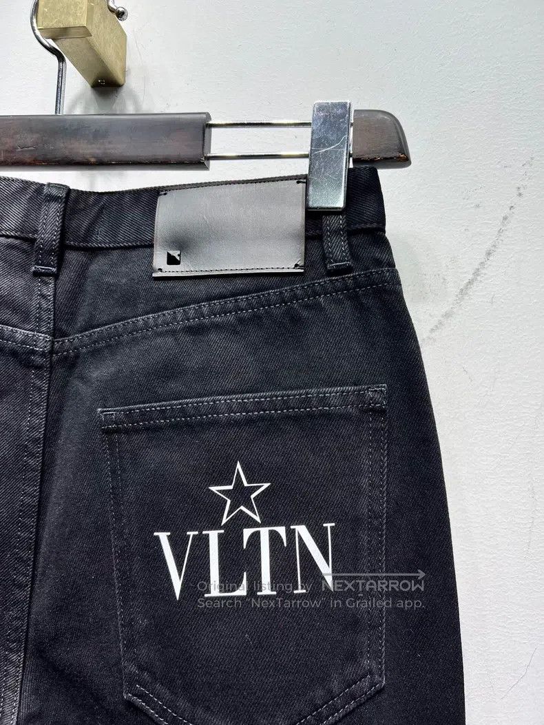 Valentino Valentino Logo print willow studded jeans Size US 30 / EU 46 - 6 Thumbnail