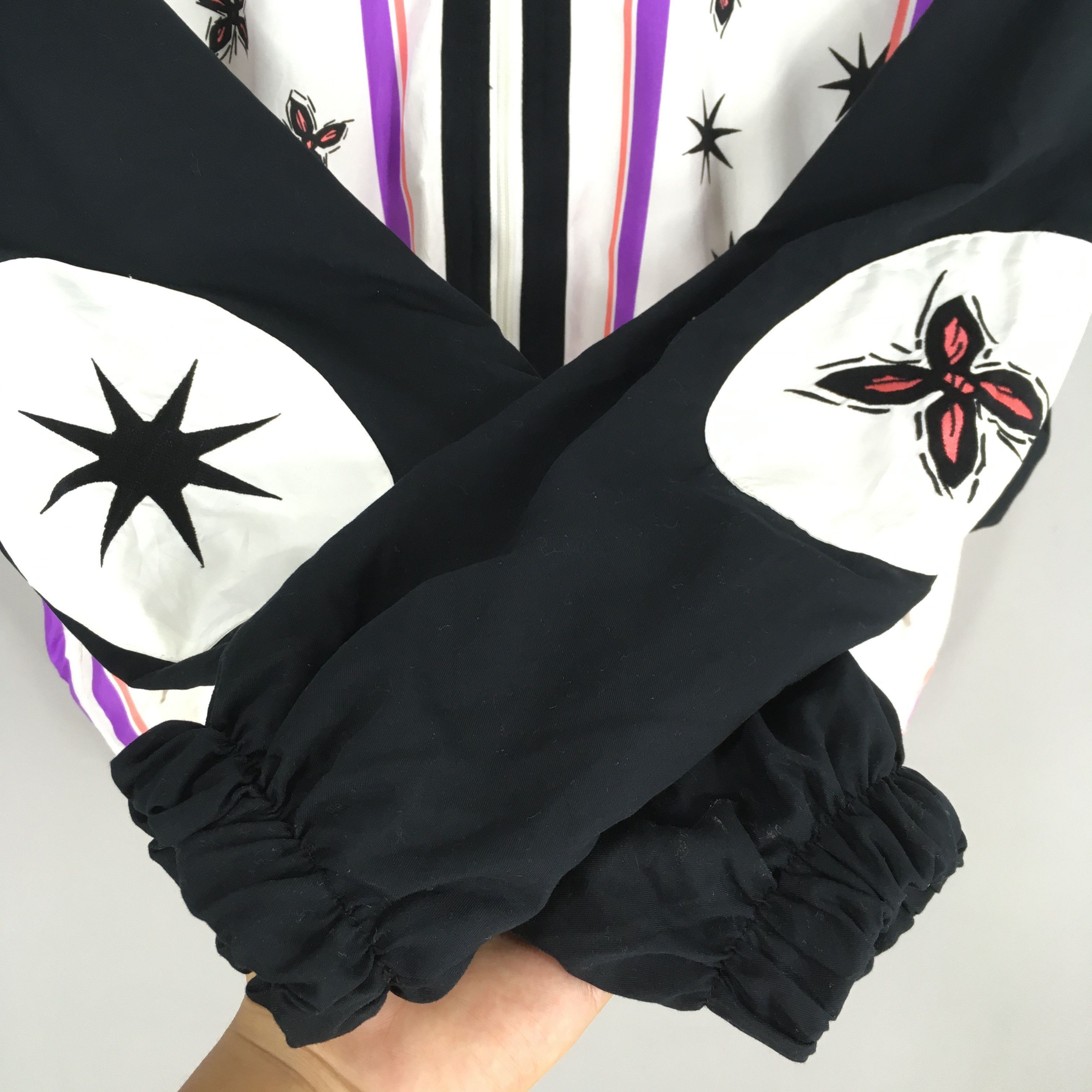 Nike Vintage Nike Swoosh Pop Art Windbreaker Jacket Medium Size US M / EU 48-50 / 2 - 4 Thumbnail