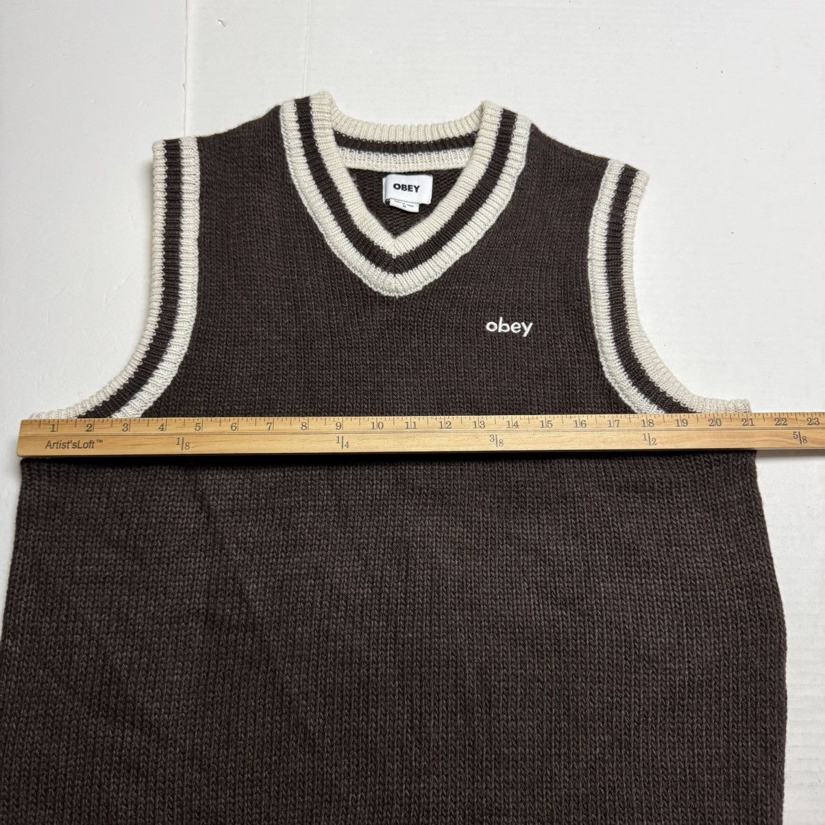 Obey Obey Wool Blend Alden Sweater Vest In Brown W/ Contrast Trim Size US M / EU 48-50 / 2 - 8 Thumbnail
