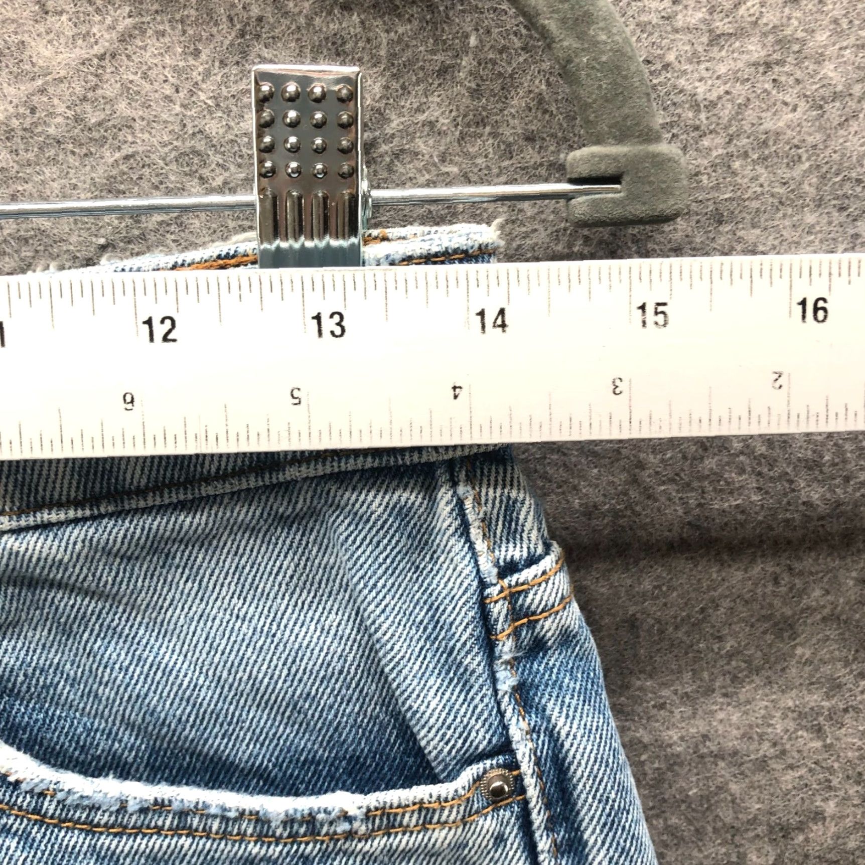 Zara Zara Denim Shorts Womens 4 Blue Light Wash Cutoff Frayed Ripped Distressed Jeans Shorts Women 4 Blue Light Wash Cut-Off Size 27" / US 4 / IT 40 - 5 Thumbnail