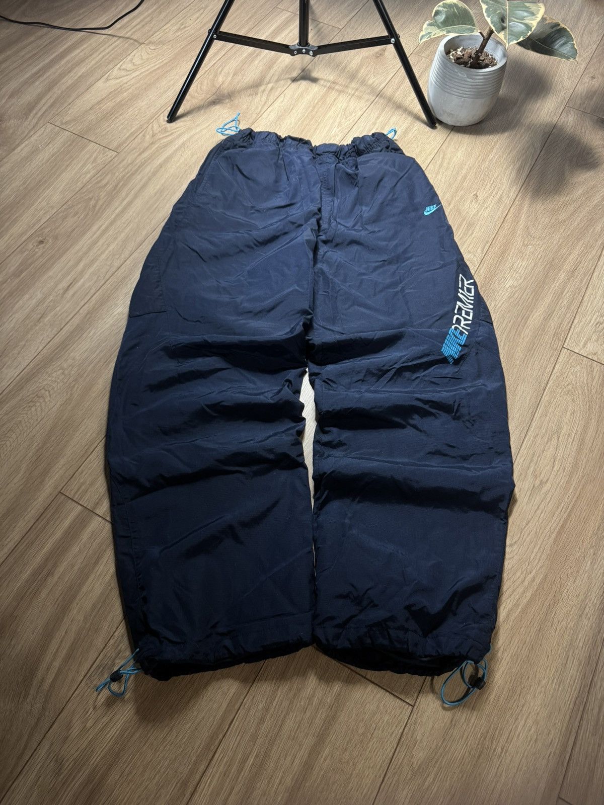 Nike Nike Vintage y2k Baggy Outdoor Streetwear Usa Tn Shox Pants Size US 36 / EU 52 - 2 Thumbnail