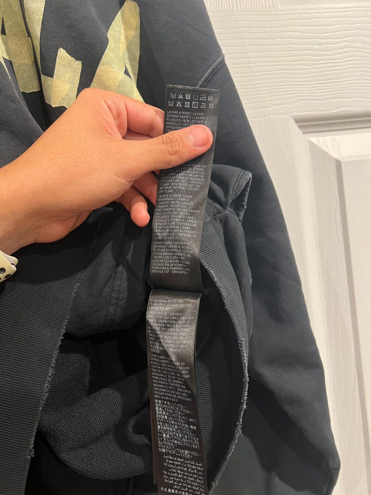 Balenciaga Balenciaga Distressed Tape Hoodie Size US S / EU 44-46 / 1 - 8 Thumbnail