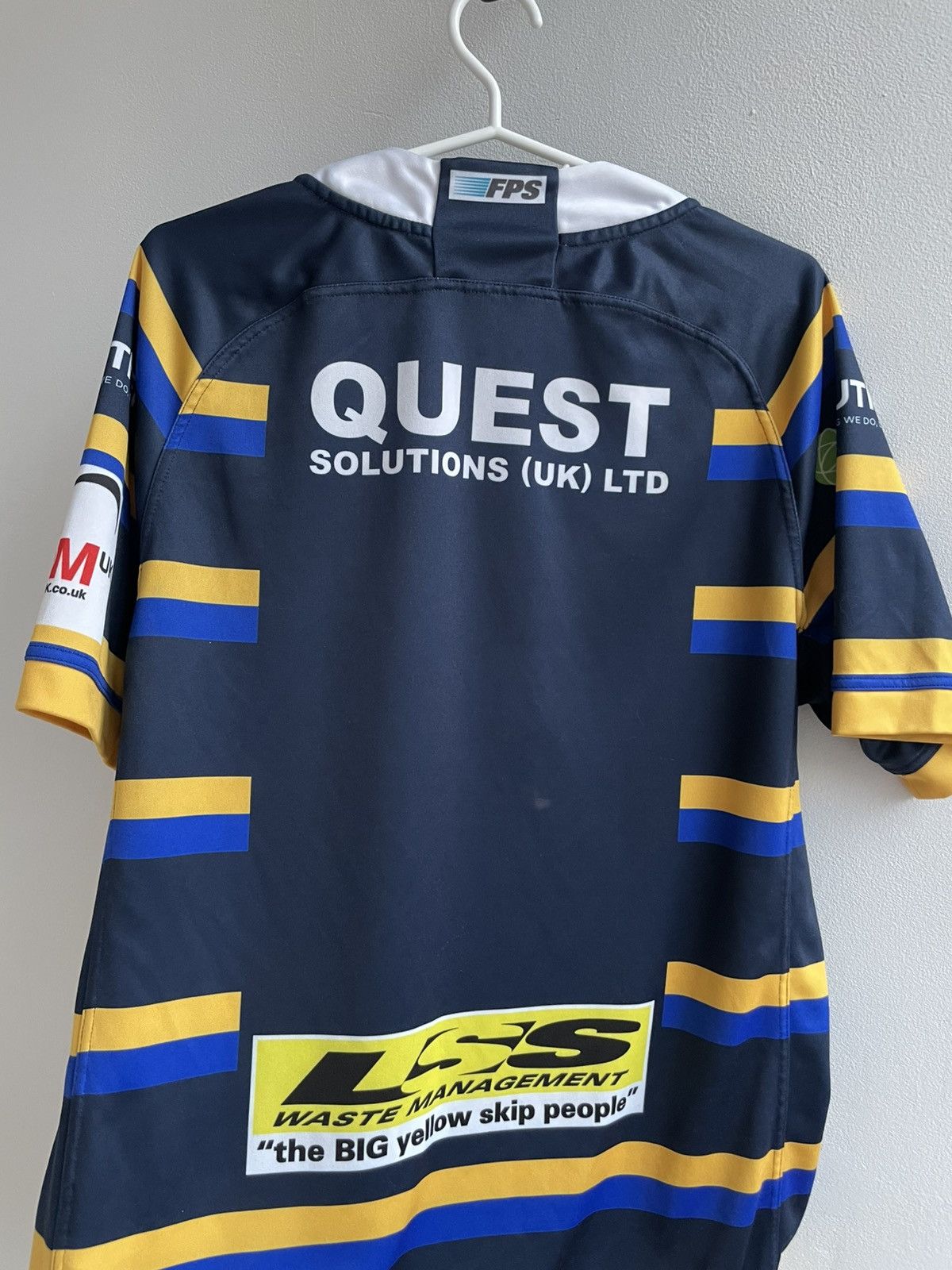 Vintage Leeds Rhinos Vintage Home Rugby Shirt Jersey ISC Size US L / EU 52-54 / 3 - 14 Thumbnail