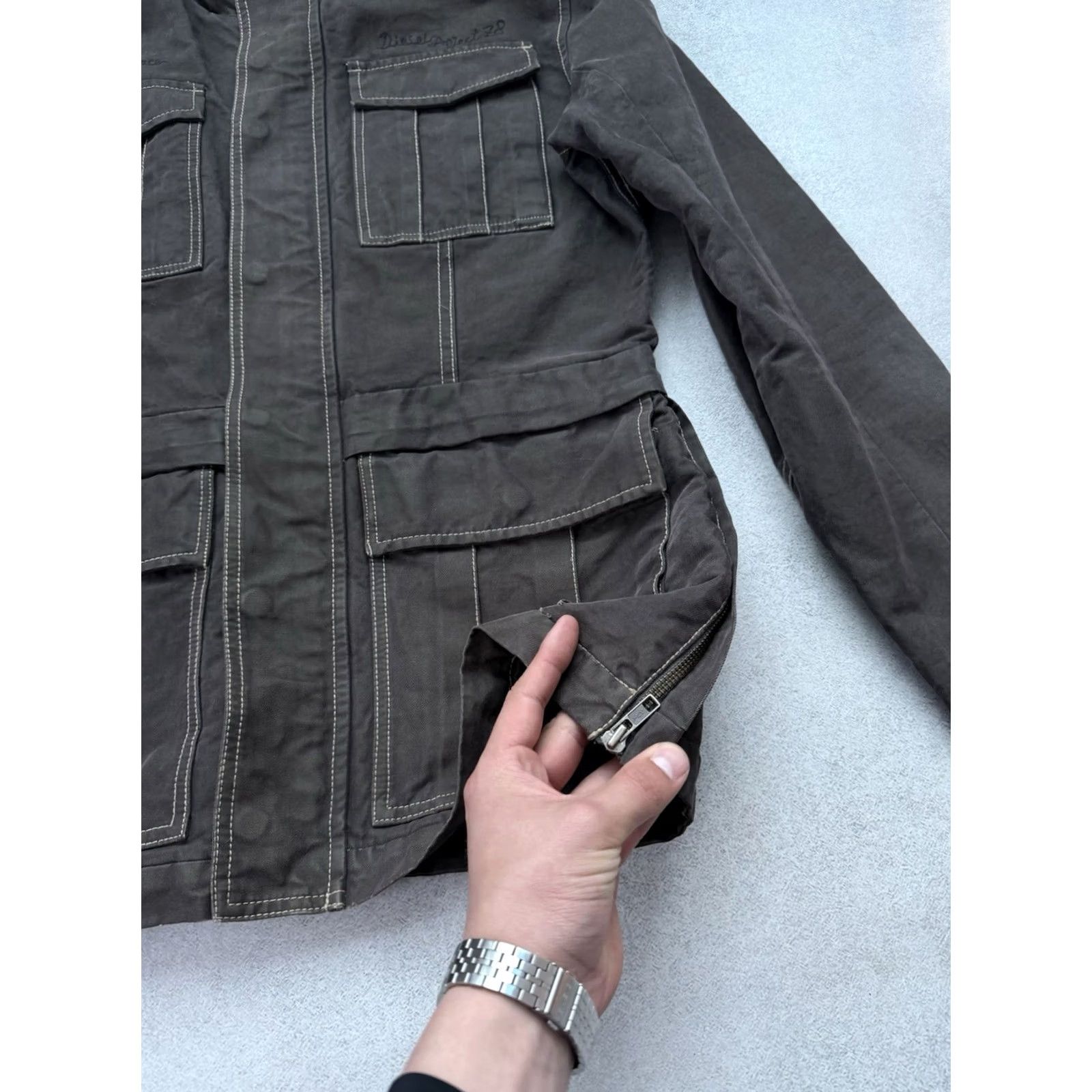 Diesel VINTAGE Diesel Military Army Archive Cargo Jacket 90s Y2K Men Size L Green Brown Jacket Mens Navy Urban Streetwear Diesel Clothes Retro Workwear Size US L / EU 52-54 / 3 - 6 Thumbnail