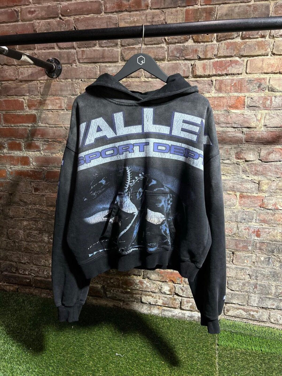 Vale Vale Forever Watchdog Black Hoodie Sz. L Size ONE SIZE - 1 Thumbnail