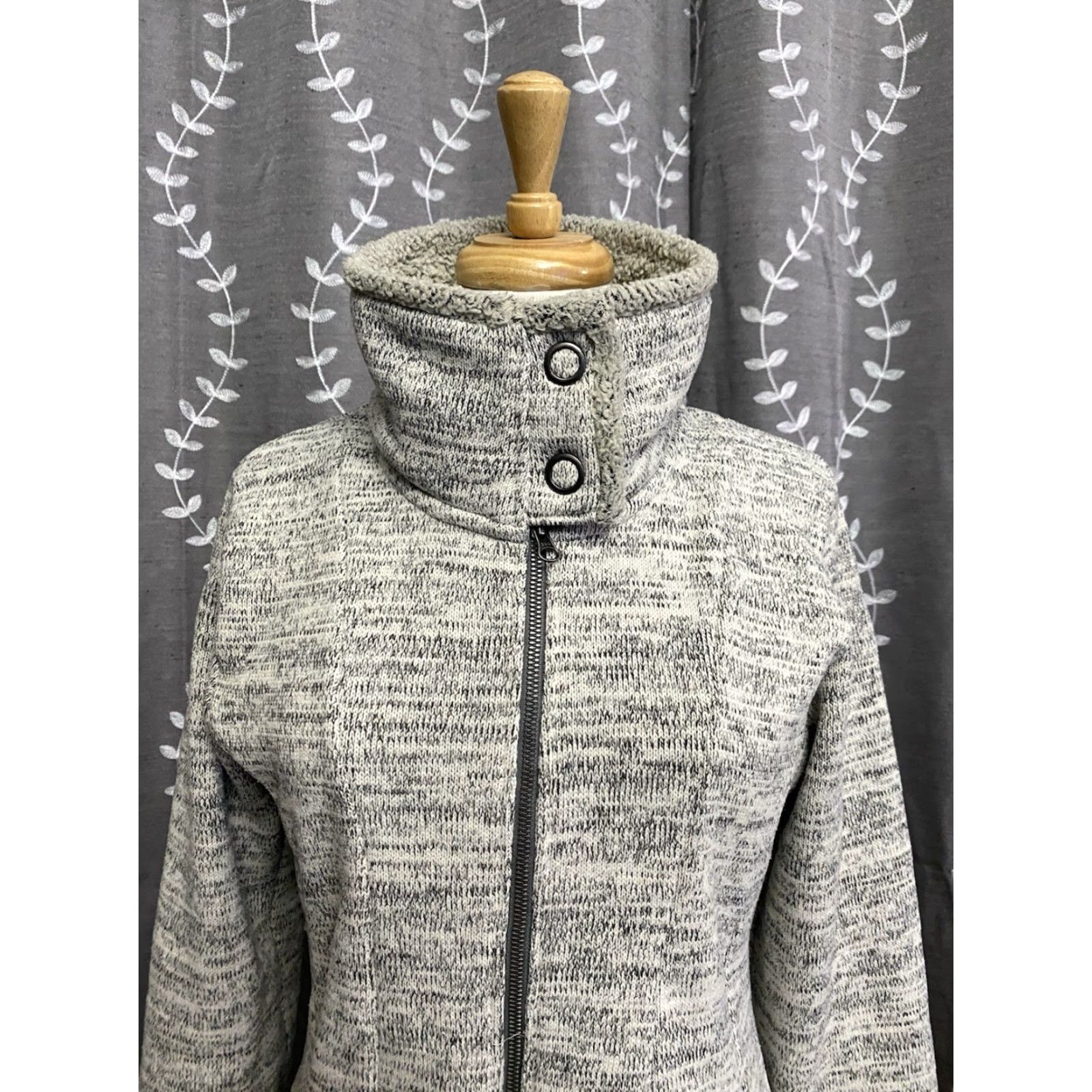 Kuhl Alaska Long Jacket Women’s M Heather Gray Full Zip Long Sleeve Regular Fit Winter Travel Casual Workwear