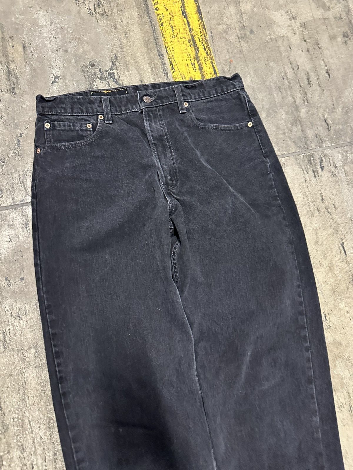 Levi's × Vintage Vintage Levi’s 550 jeans Size US 34 / EU 50 - 6 Thumbnail