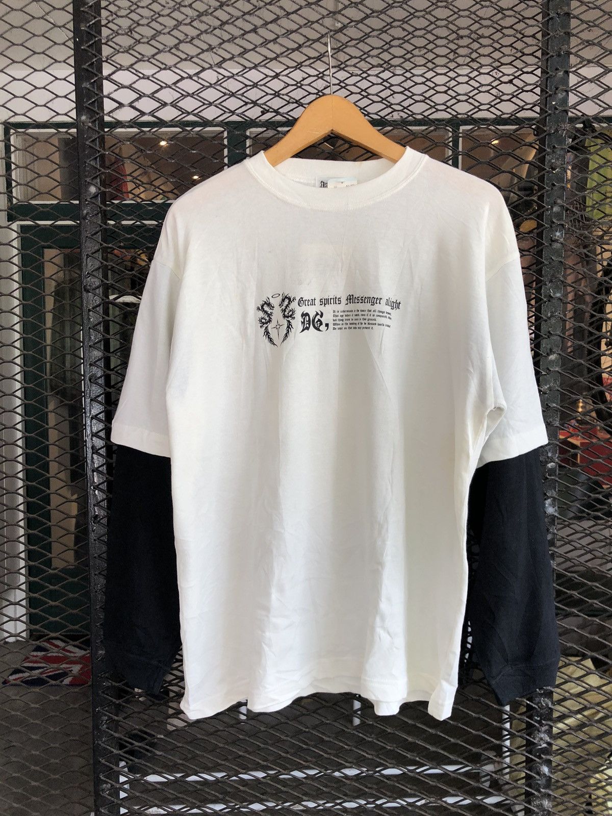 Japanese Brand DEVIL GANG THE DARKSIDE WORLD LONGSLEEVE Size US M / EU 48-50 / 2 - 3 Thumbnail